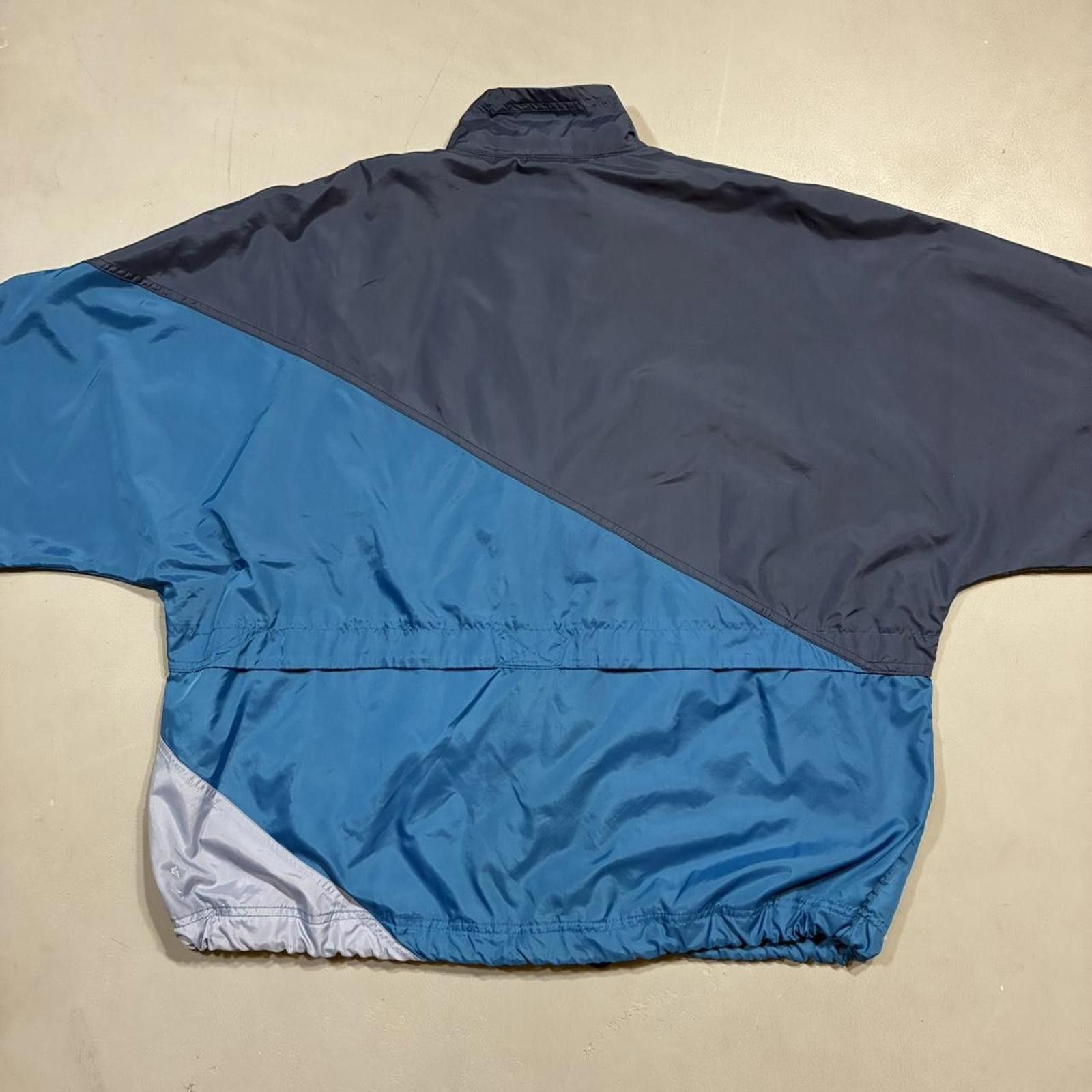 Nike Retro Y2K Nike Nylon Blue Colorblock Gradient Track Jacket Size US M / EU 48-50 / 2 - 4 Thumbnail