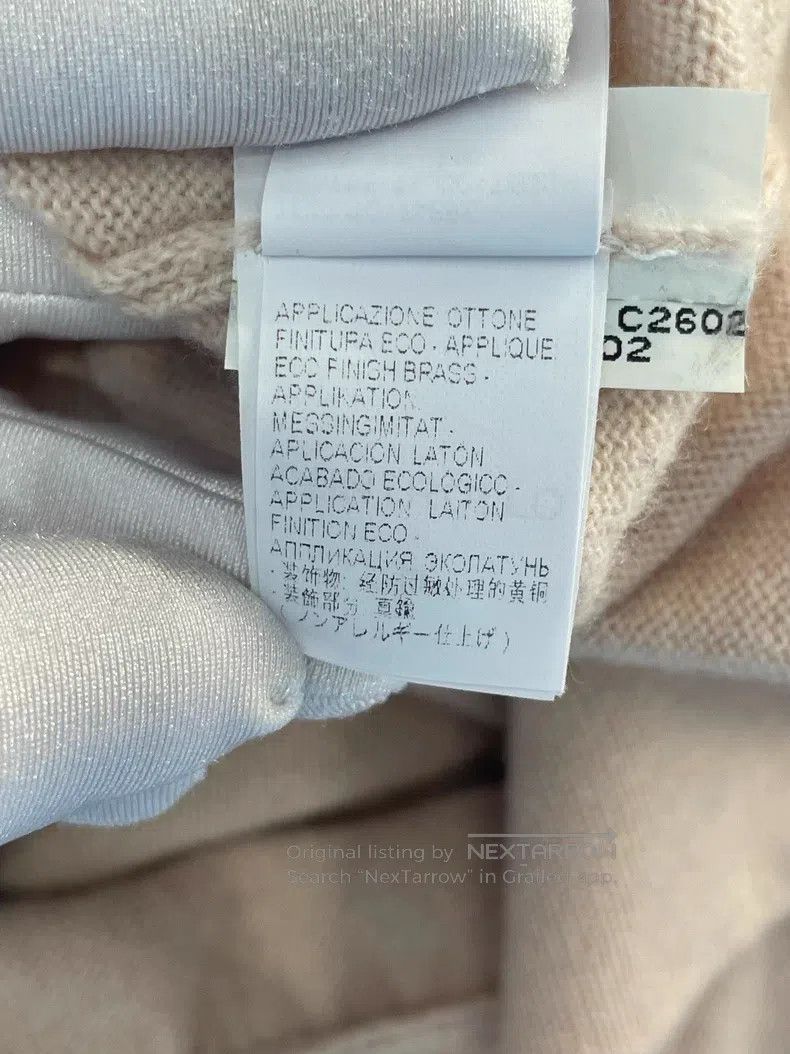 Brunello Cucinelli Brunello Cucinelli Nude Pink V-Neck Beaded Cashmere Sweate Size XS / US 0-2 / IT 36-38 - 6 Thumbnail