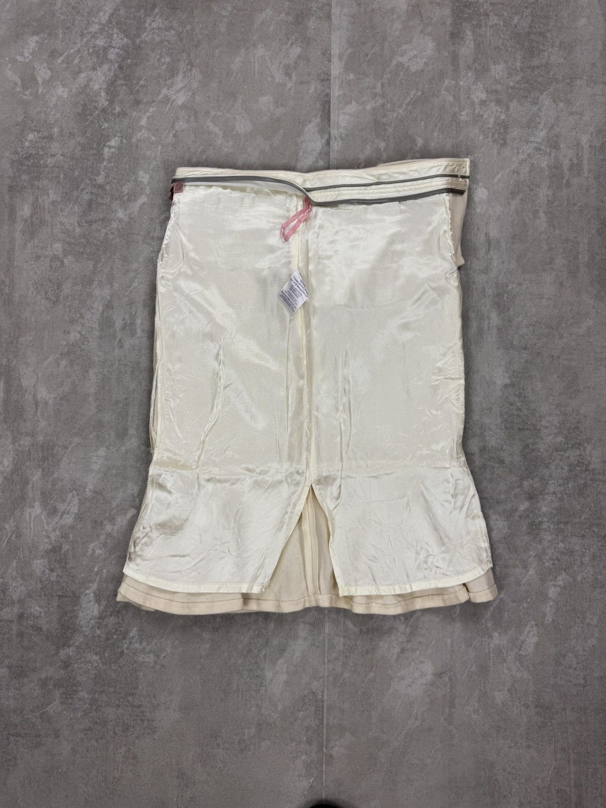 Ted Baker Ted Baker White Wool belated midi skirt British style size 3 Size 29" - 9 Thumbnail