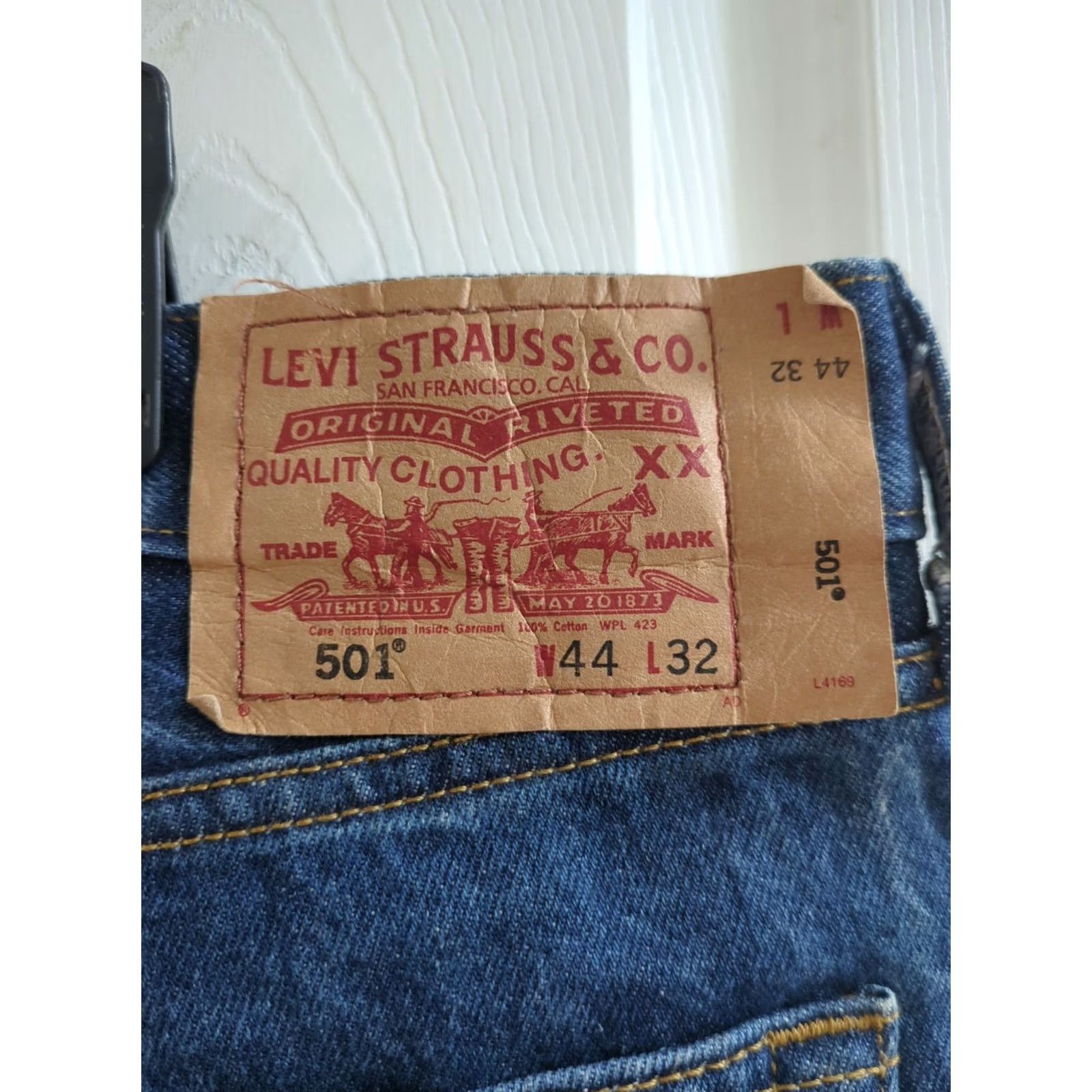 Levi's VINTAGE Levi’s 501 Original Fit Straight Jeans 44 x 32 Men Blue 501 Original Fit Mens Jeans Size US 44 / EU 60 - 4 Thumbnail