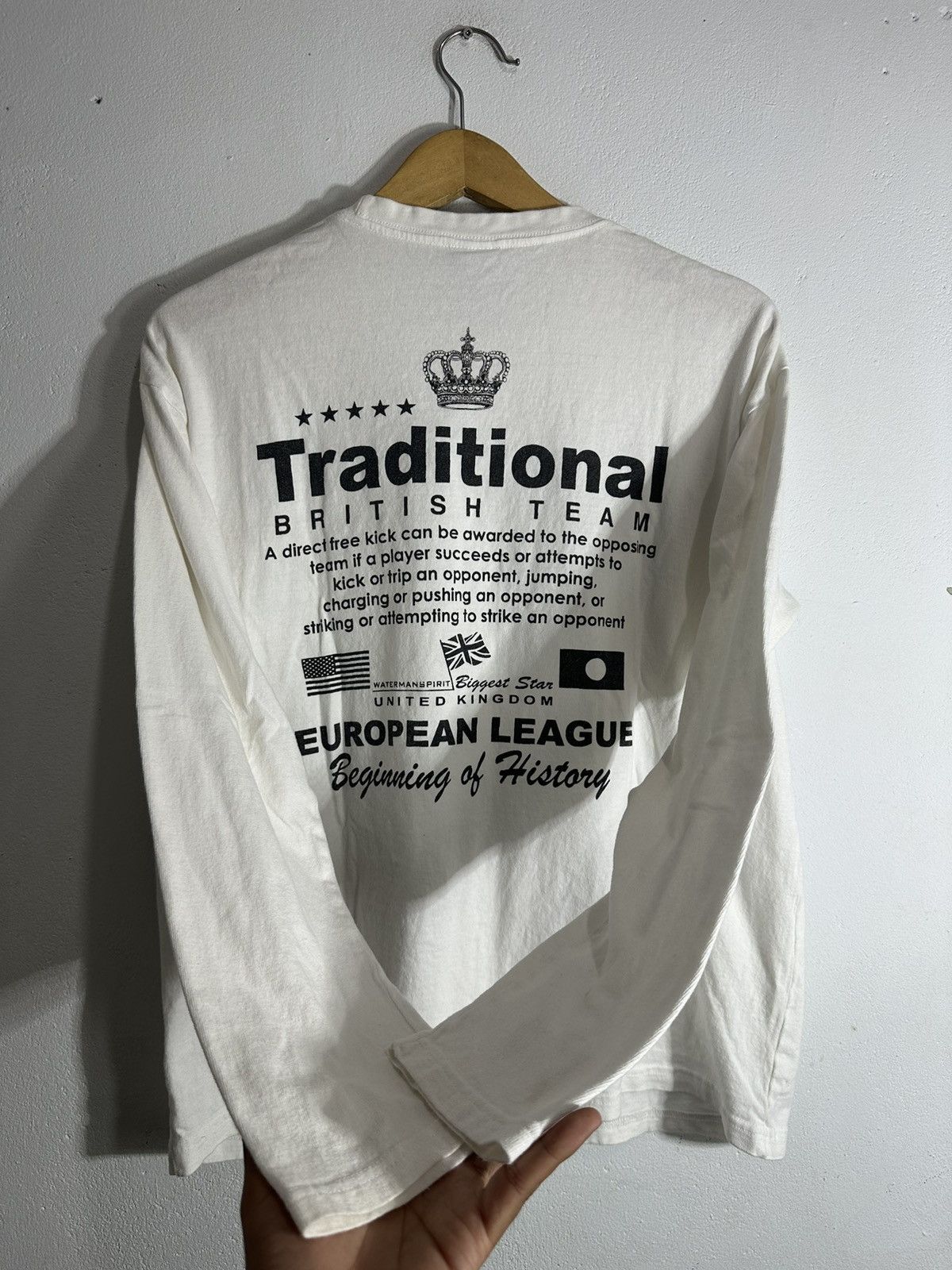 Beauty Beast BRITISH LONDON POEM UNITED KINGDOM LONG SLEEVE TE Size US L / EU 52-54 / 3 - 7 Thumbnail