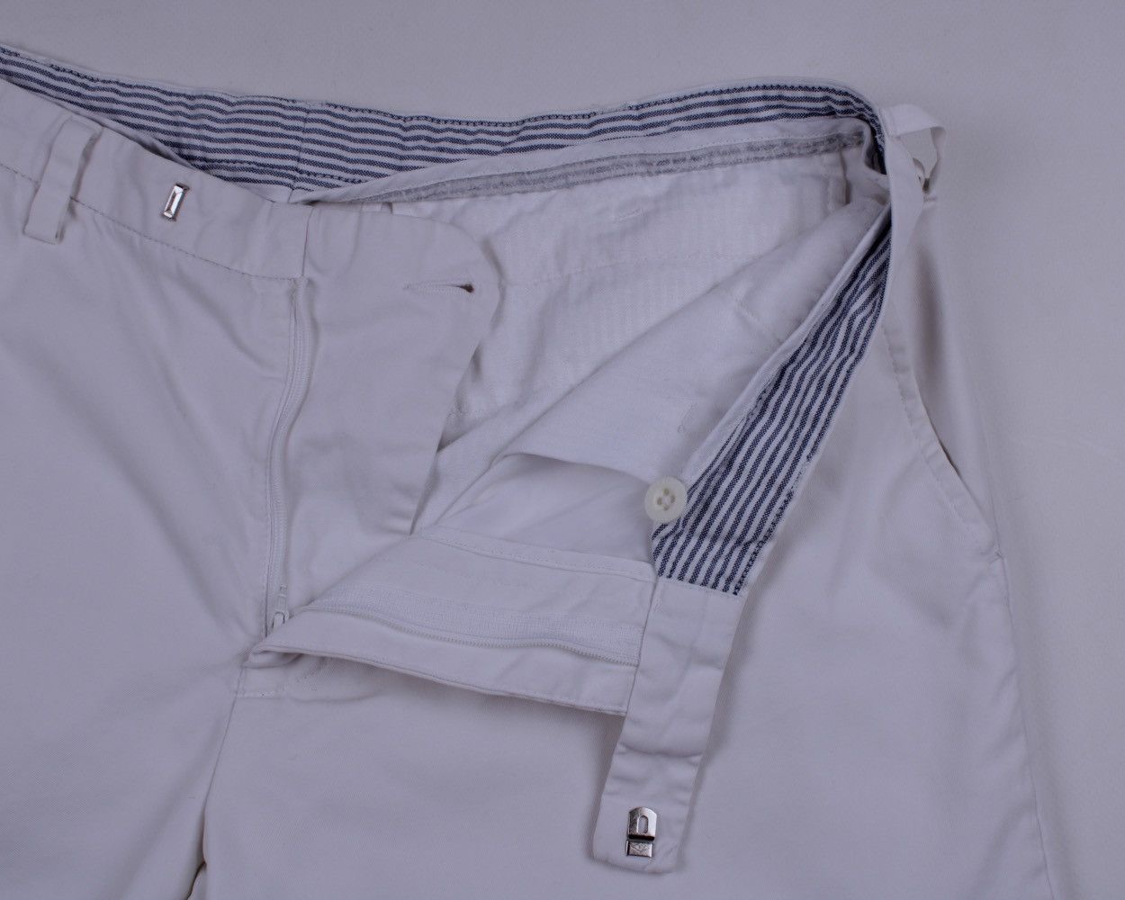 Fred Perry × Vintage FRED PERRY Vintage Classic White Cotton Shorts Casual Chino Size US 34 / EU 50 - 11 Thumbnail