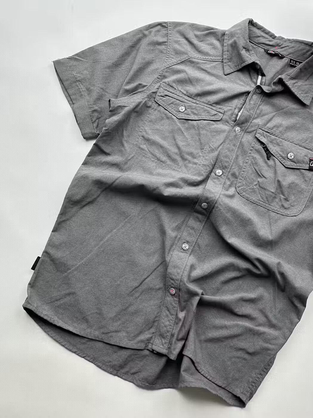 Berghaus Berghaus Vintage Shirt Short Sleeve (346) Size US M / EU 48-50 / 2 - 2 Thumbnail