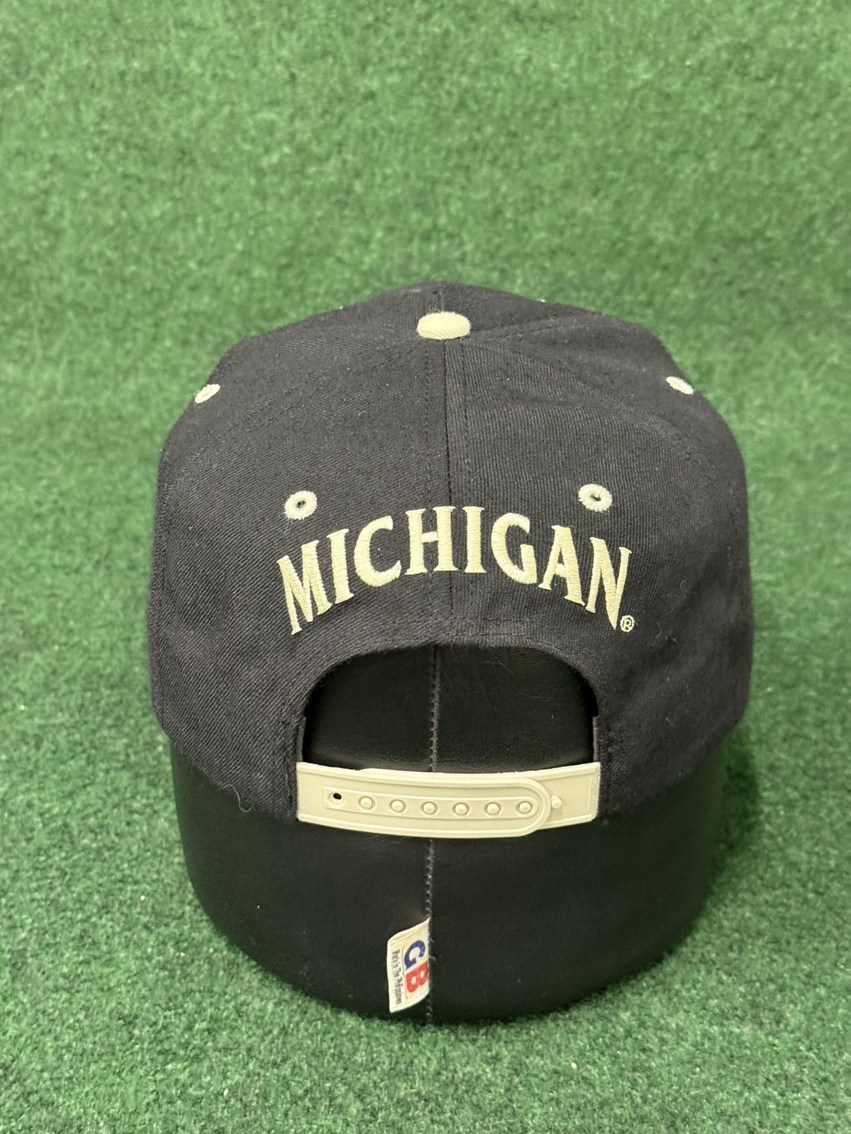 NCAA Vintage Michigan Wolverines Snapback Hat Size ONE SIZE - 2 Thumbnail