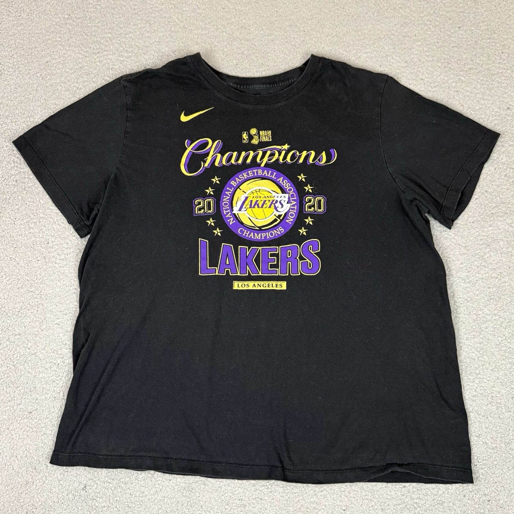 Nike Nike Lakers T Shirt Mens XXL Black 2020 Championship Locker Room LAL Shirt Size US XXL / EU 58 / 5 - 2 Thumbnail