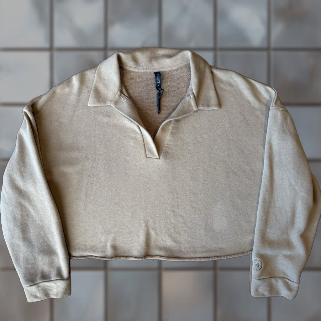 Vuori Vuori Polo Sweatshirt M Sedona Tan Fleece Pullover Cropped Yoga Athleisure Shirt Hooded Long Sleeve Casual All Seasons Size M / US 6-8 / IT 42-44 - 1 Thumbnail
