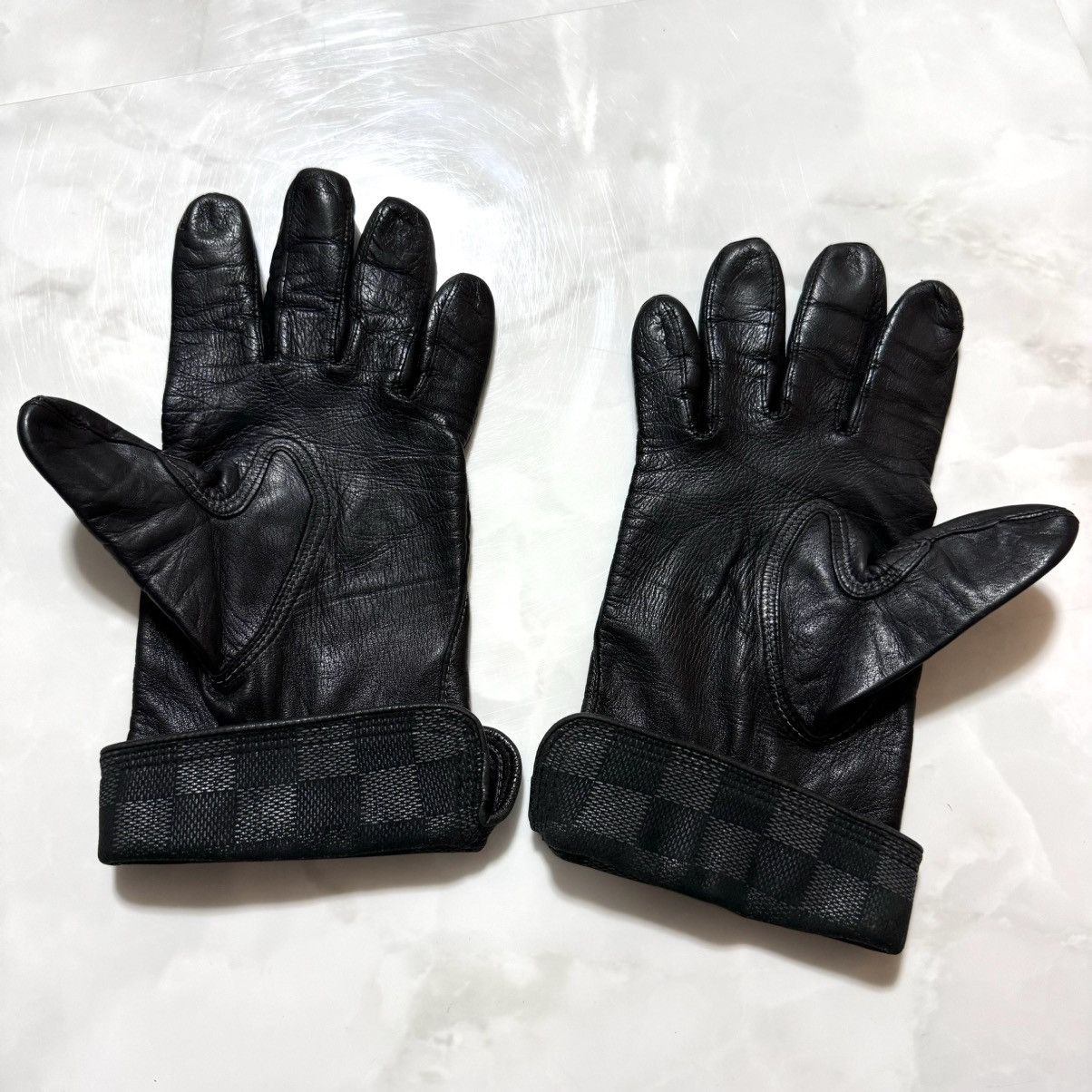 Louis Vuitton Louis Vuitton Damier Graphite switching lamb leather gloves Size ONE SIZE - 7 Thumbnail
