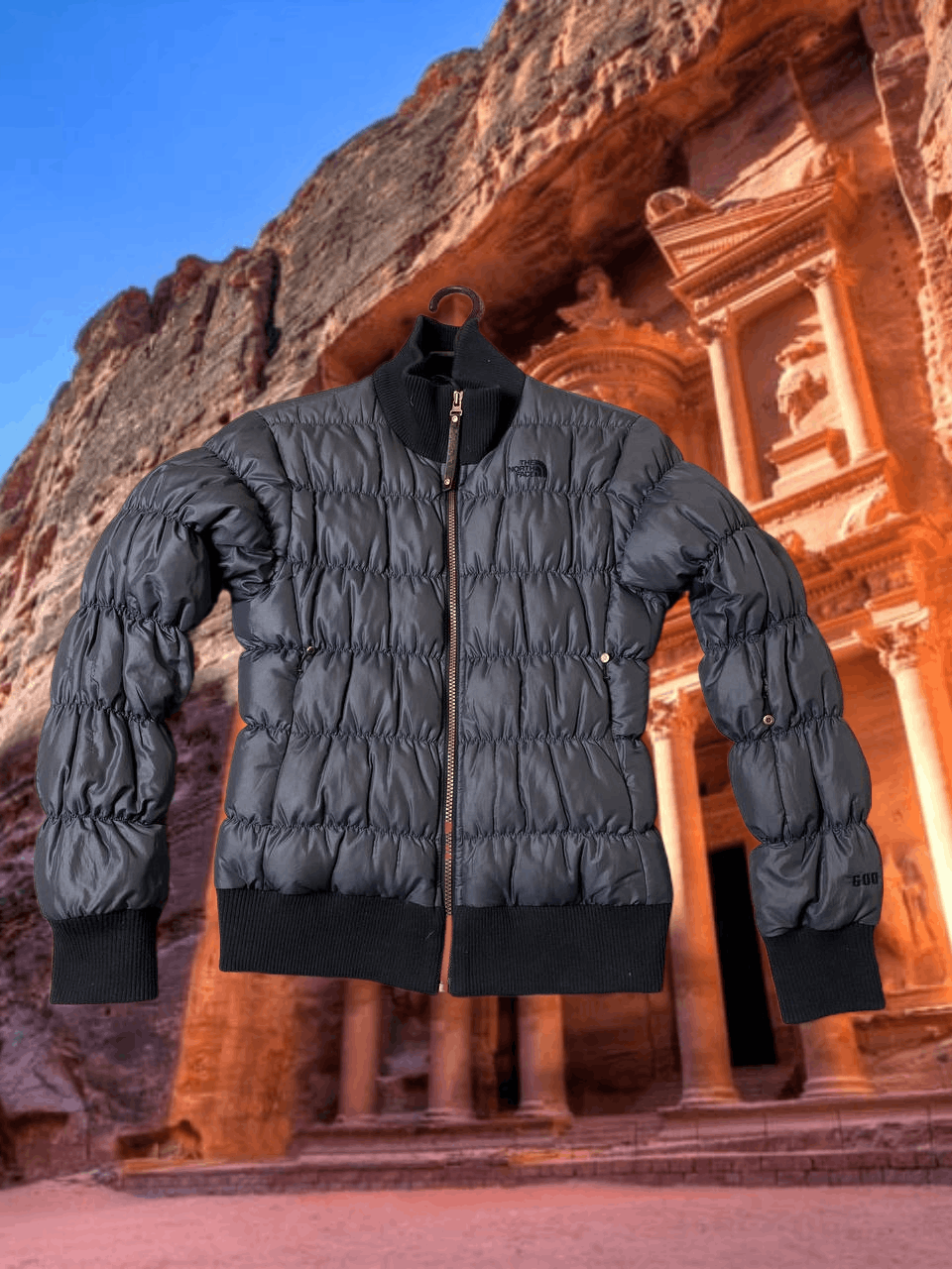 The North Face vintage Y2K black The North Face jacket Streetwear Size M / US 6-8 / IT 42-44 - 1 Thumbnail