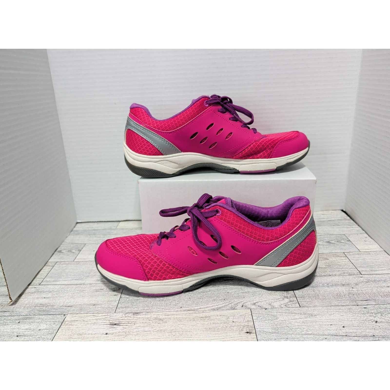 Vionic Vionic Venture Athletic Walking Shoes Women's 8.5 Sneakers Size US 8.5 / IT 38.5 - 3 Thumbnail
