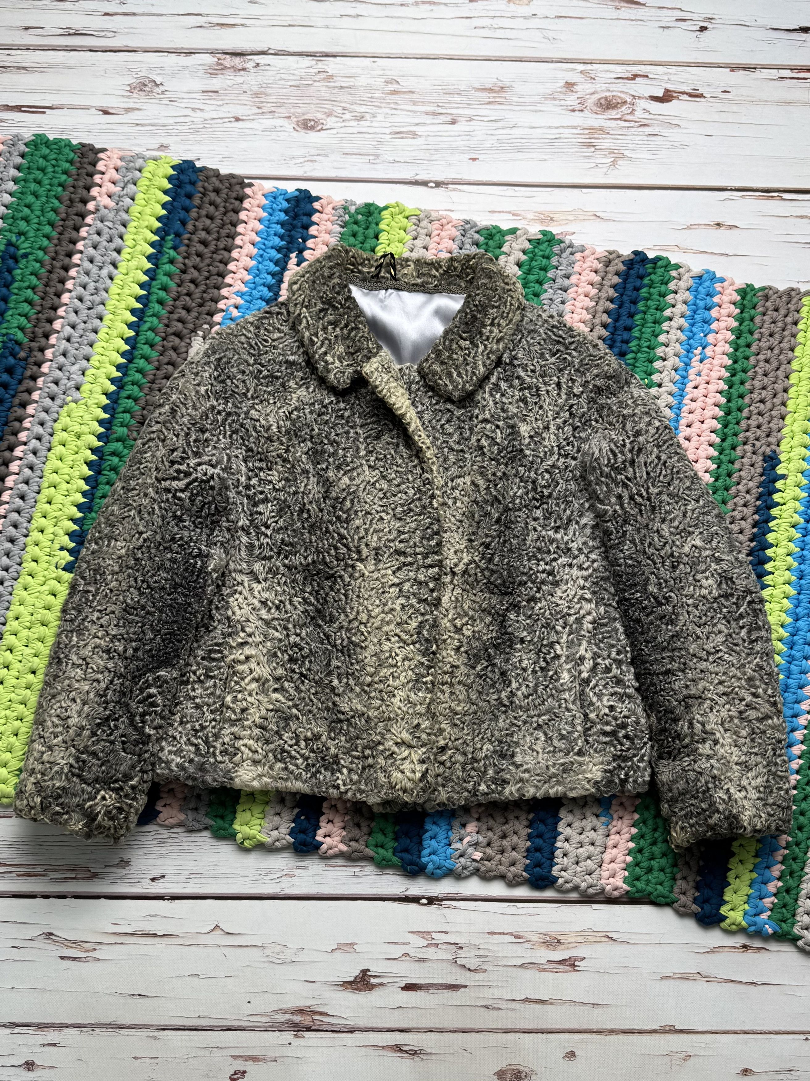 Vintage Vintage Gray Curly Shearling Crop Coat Y2K Outerwear Size L / US 10 / IT 46 - 5 Thumbnail