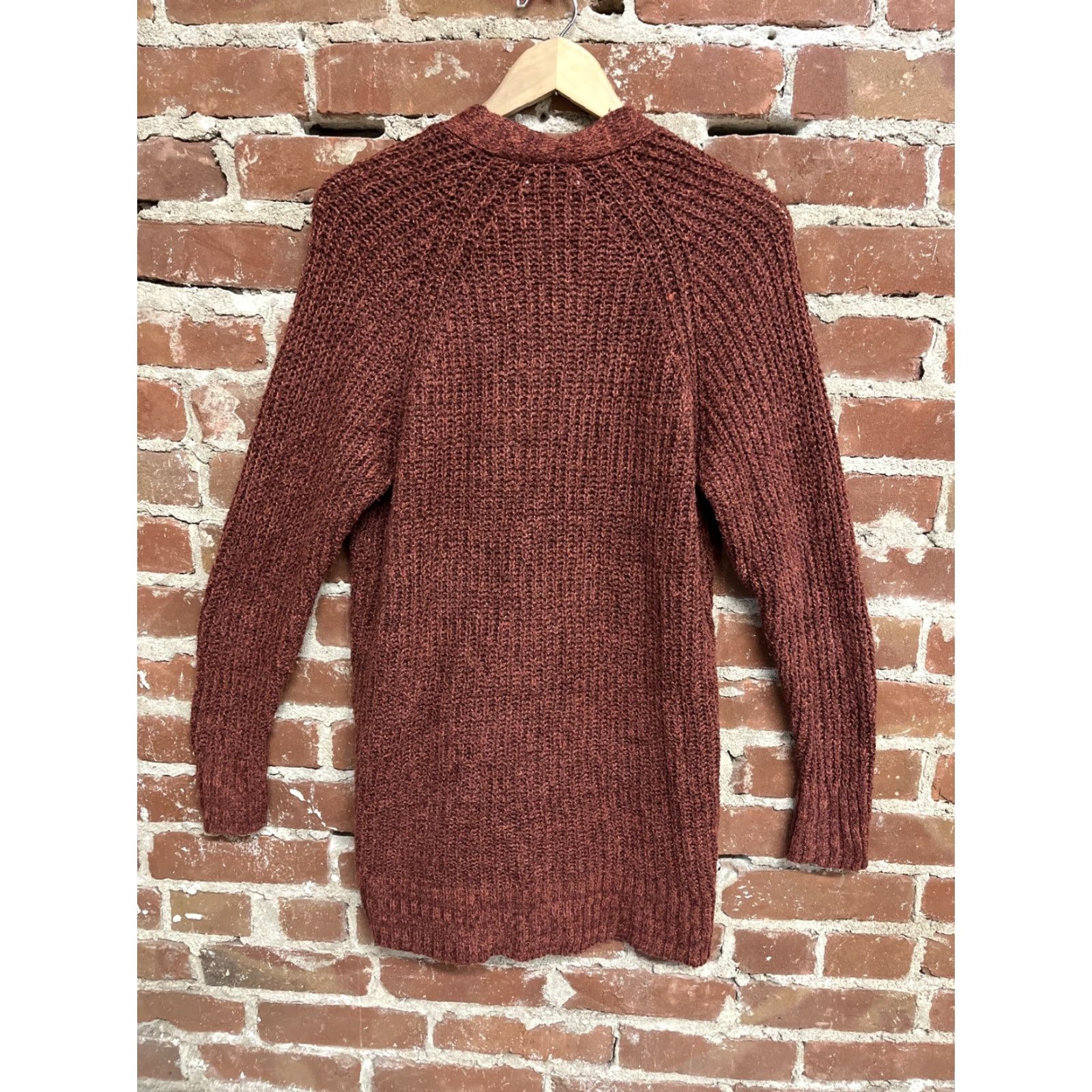 American Eagle Outfitters American Eagle Womens Cardigan Sweater Size S Red Knitted Cotton Long Sleeve Womens Size S / US 4 / IT 40 - 2 Thumbnail