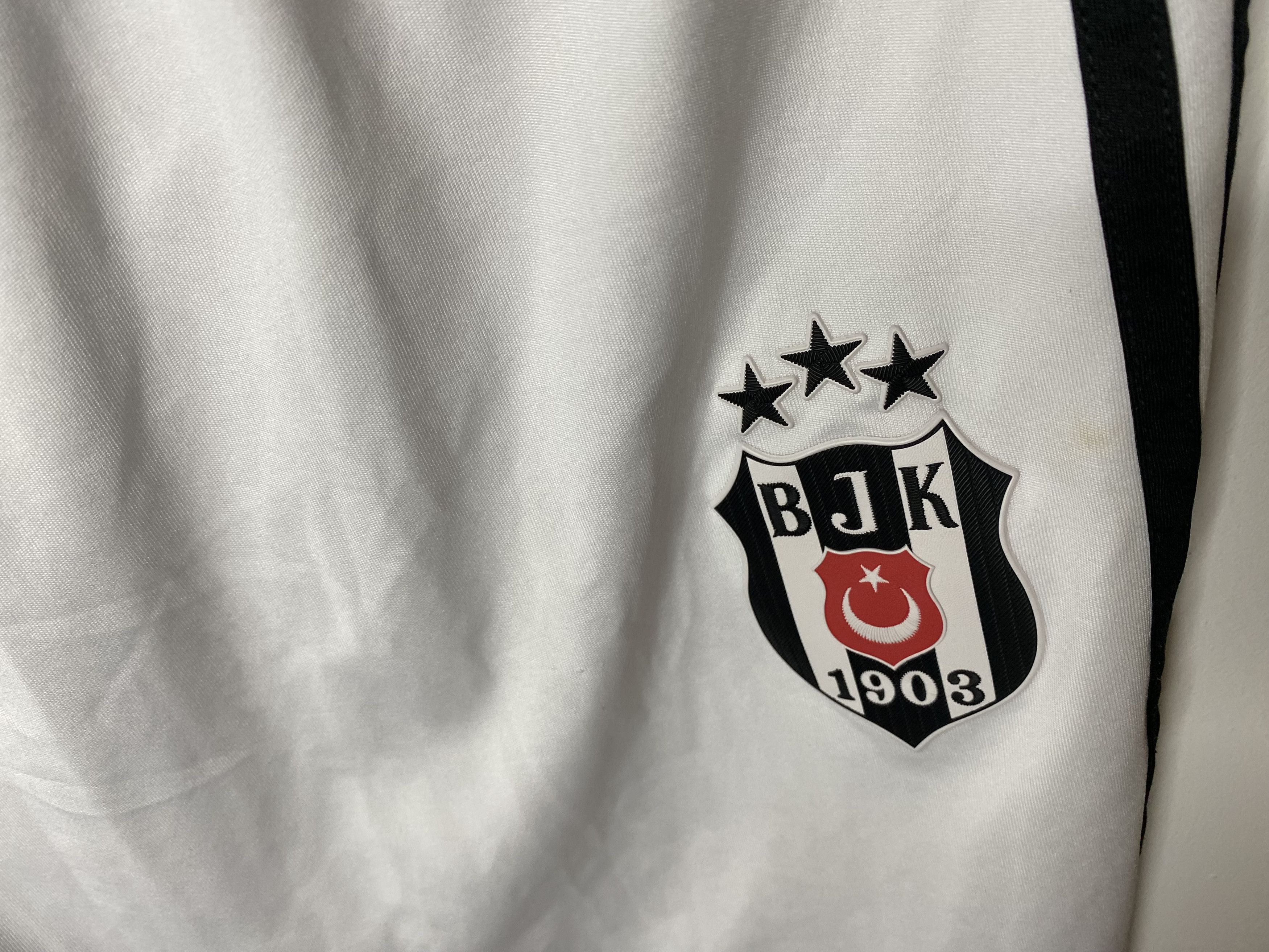 Adidas BEŞİKTAŞ BESIKTAS 2022 2023 HOME FOOTBALL SOCCER SHORTS Size US 32 / EU 48 - 4 Thumbnail