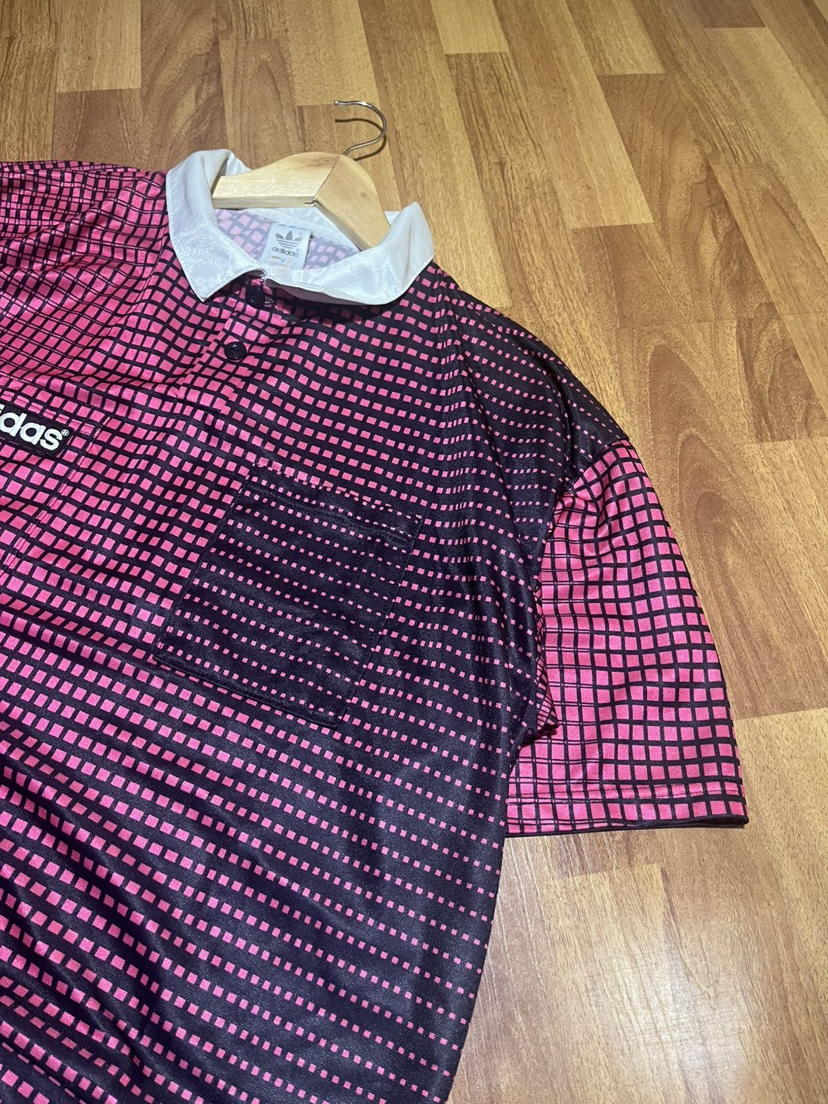 Adidas Adidas Vintage Vintage Adidas Referee Soccer Jersey T Shirt Size US XL / EU 56 / 4 - 5 Thumbnail
