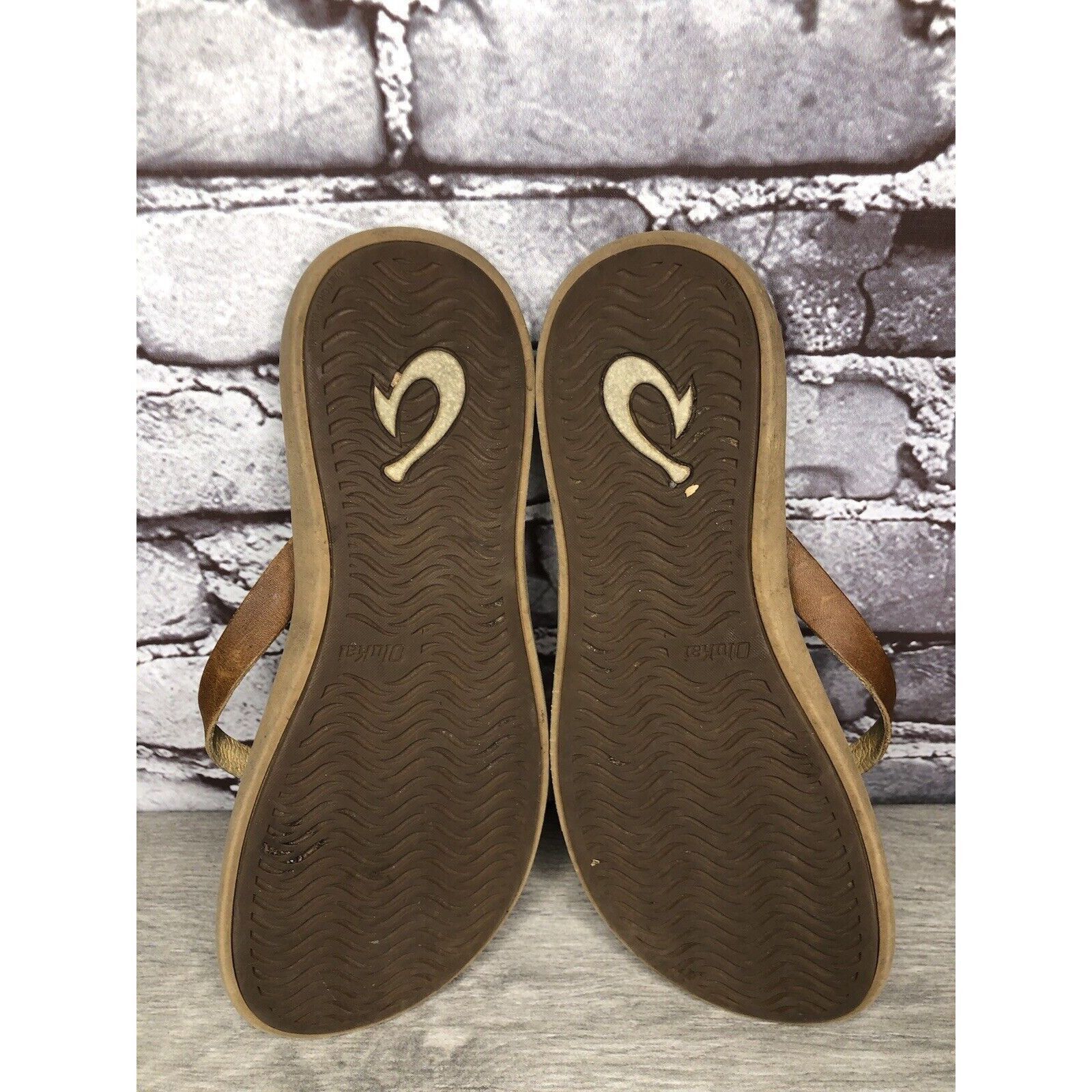 Olukai OluKai Kapehe Luana Sahara Brown Leather Flip Flop Sandals W Size US 7 / IT 37 - 10 Thumbnail