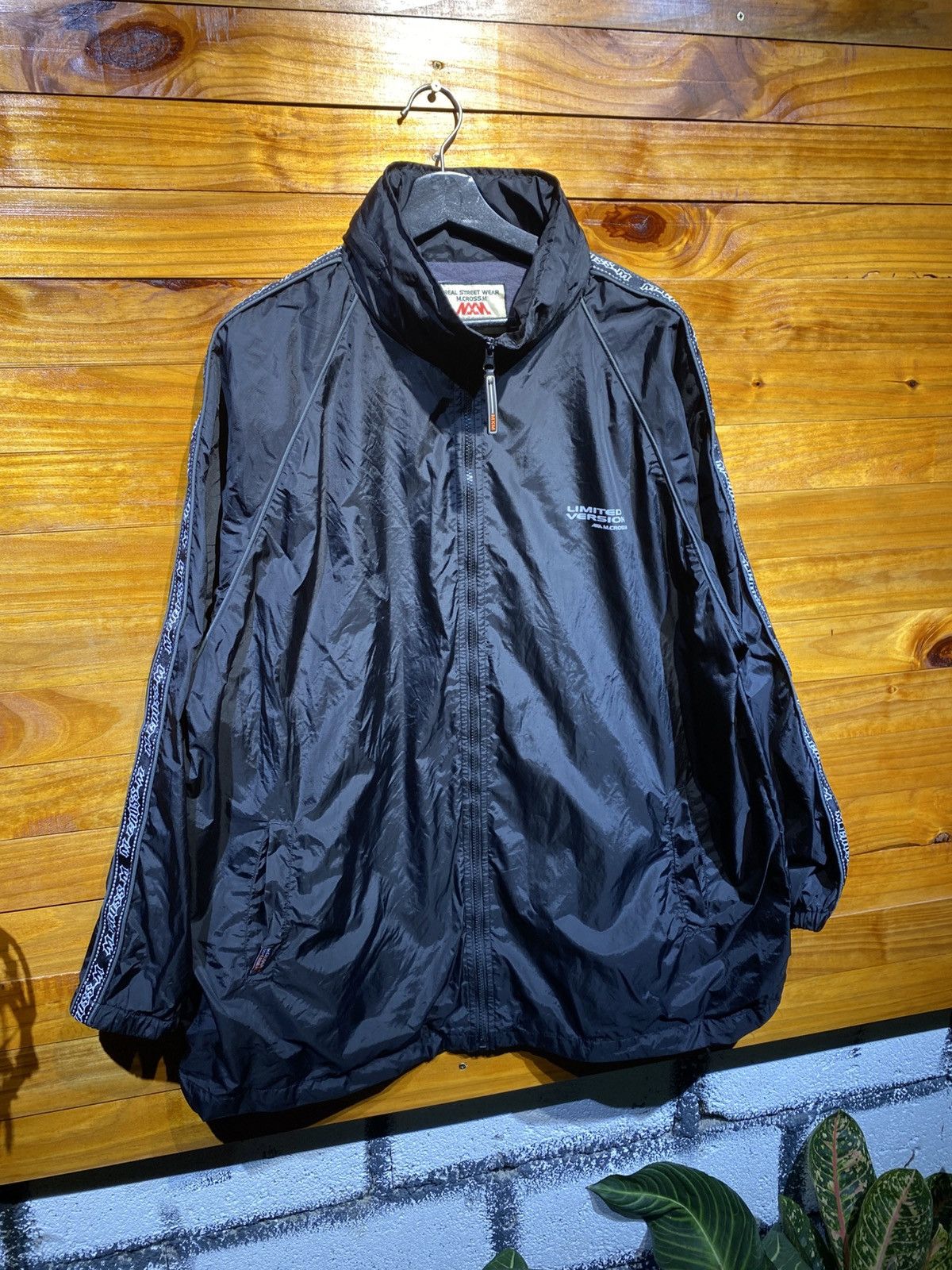 Vintage Vintage M.CROSS.M Streetwear Windbreaker – Limited Version Size US XXL / EU 58 / 5 - 8 Thumbnail