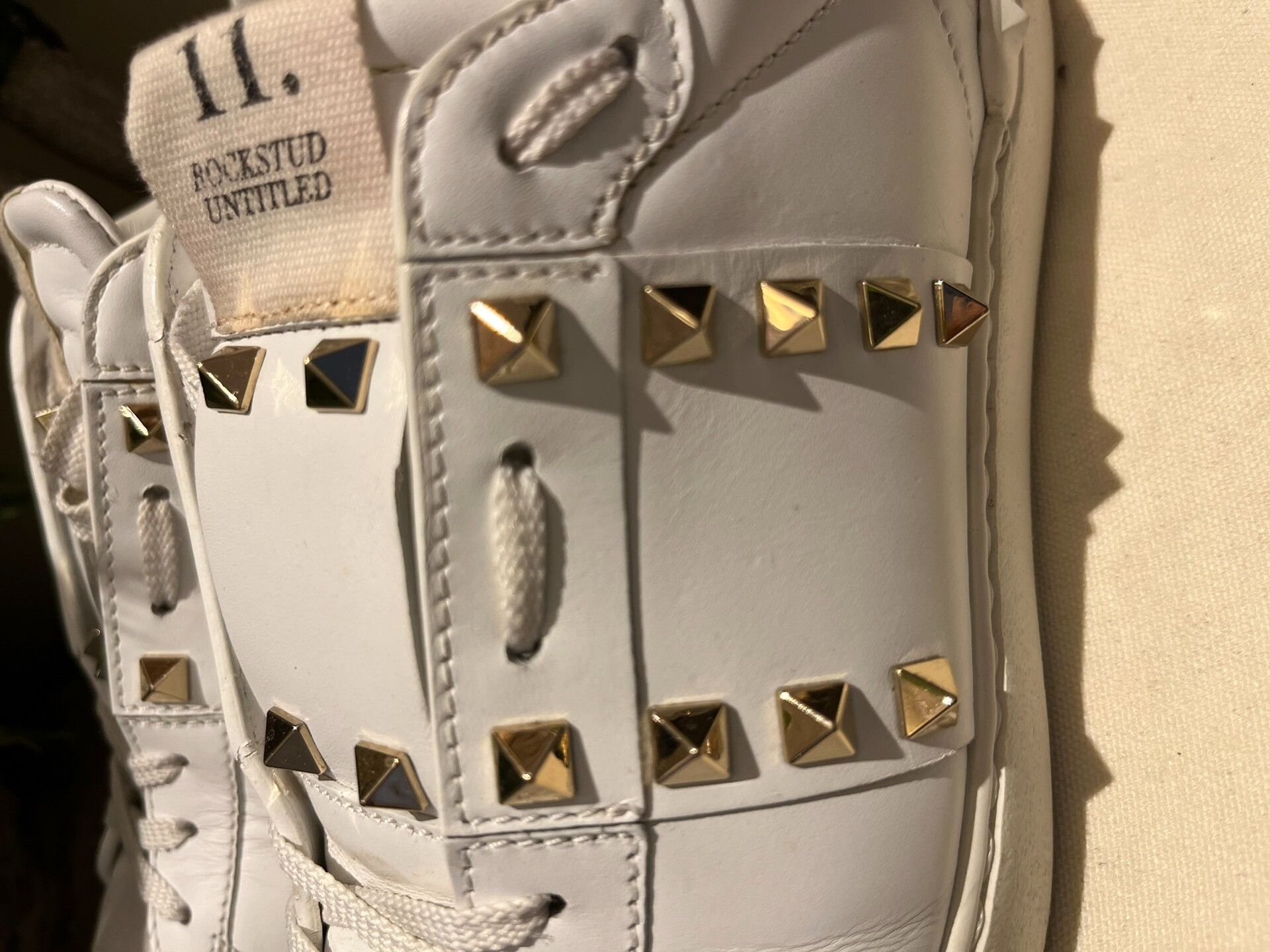Valentino Valentino Classic Gold Stud White Sneakers Size US 7 / EU 40 - 9 Thumbnail