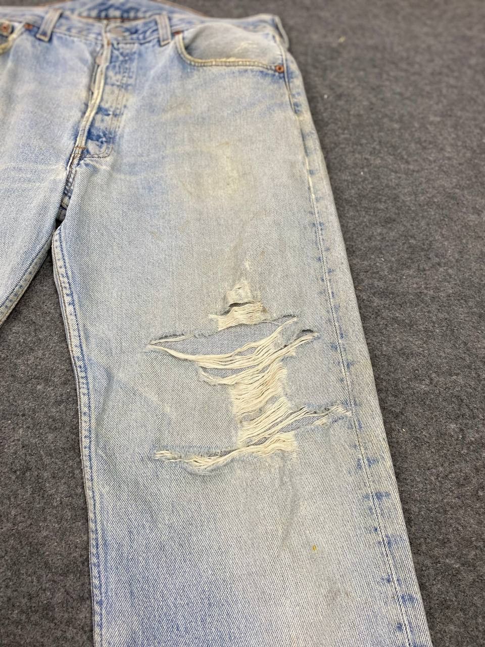 Levi's vintage levis 501 distressed denim Size US 35 - 12 Thumbnail