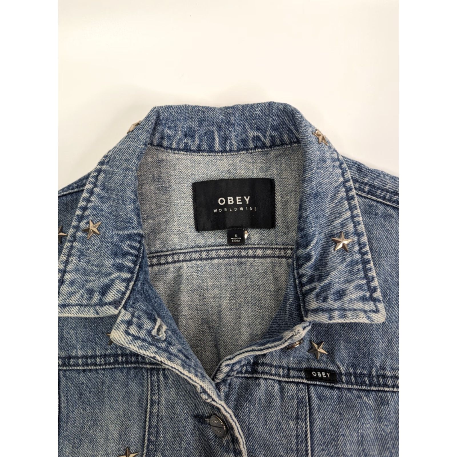 Obey VINTAGE OBEY Denim Jacket Star Studded Stardom Indigo Size Small Y2K Women’s Jacket Size S / US 4 / IT 40 - 7 Thumbnail