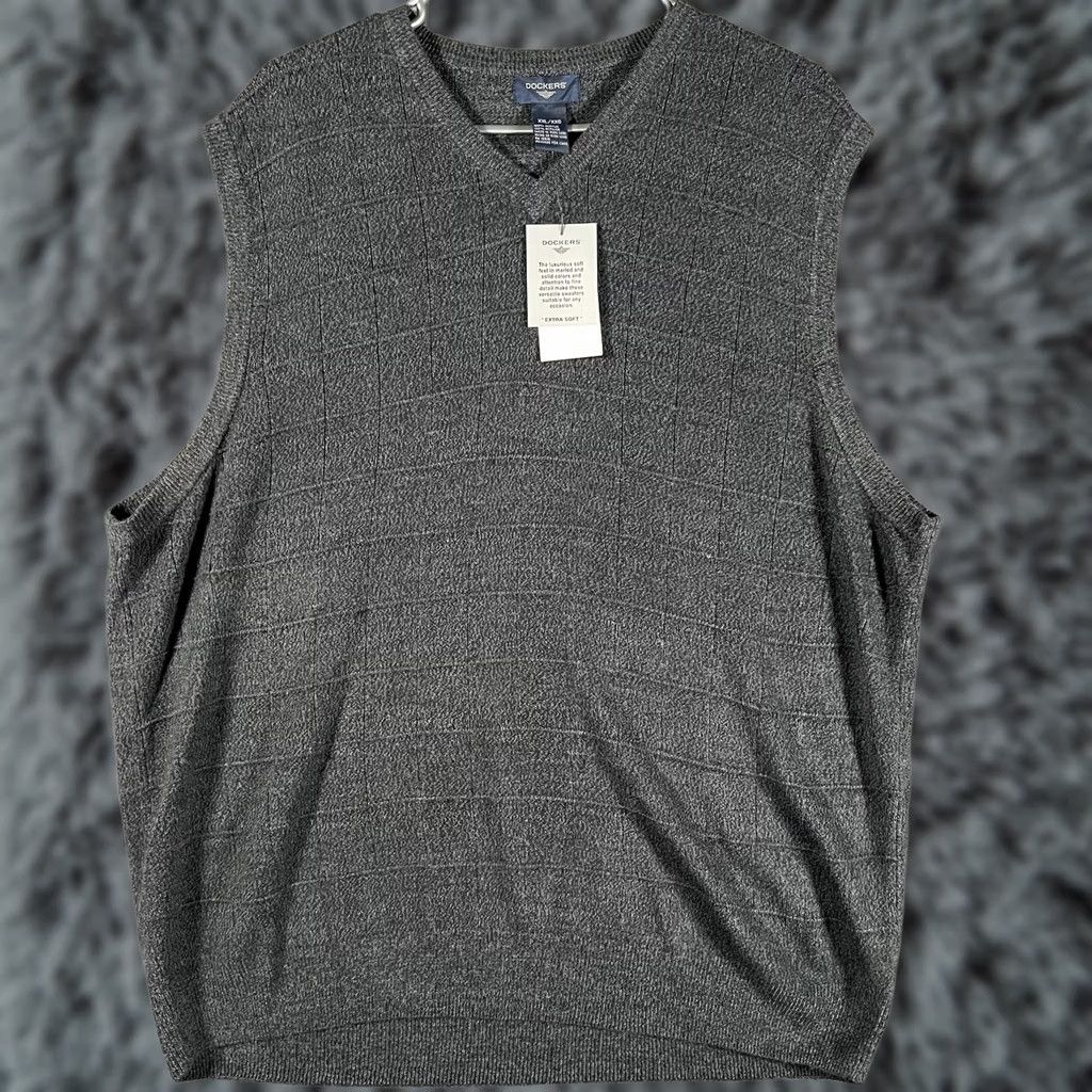 Dockers Dockers Sweat Vest - Mens 2XL Gray Acrylic Knit V-Neck Size US XXL / EU 58 / 5 - 1 Thumbnail