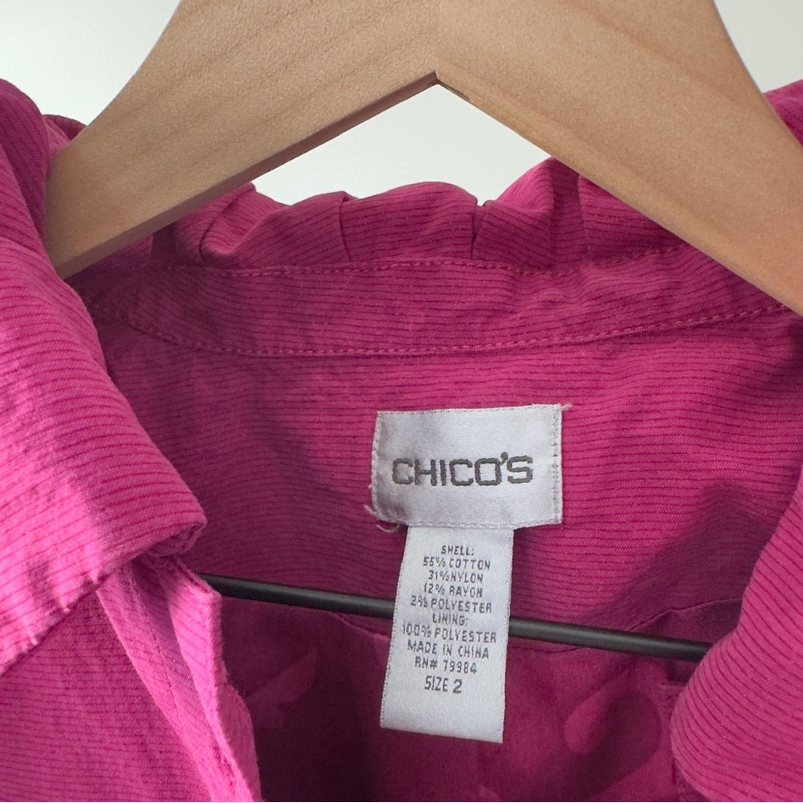 Chicos Chico’s 2000s Vintage Y2K Sparkly Vibrant Pink Button-Up EUC Size L / US 10 / IT 46 - 7 Thumbnail