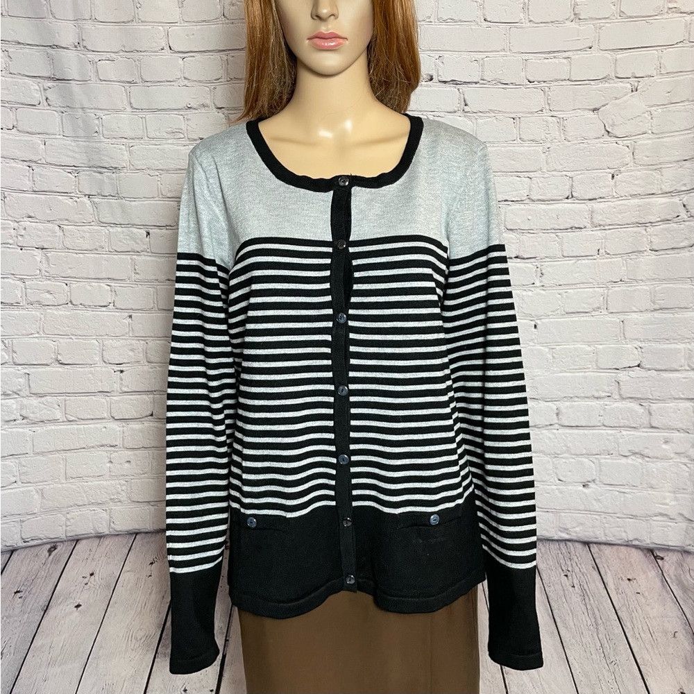 Other Karen Scott Gray Black Stripes Cardigan Size XL Size XL / US 12-14 / IT 48-50 - 1 Thumbnail