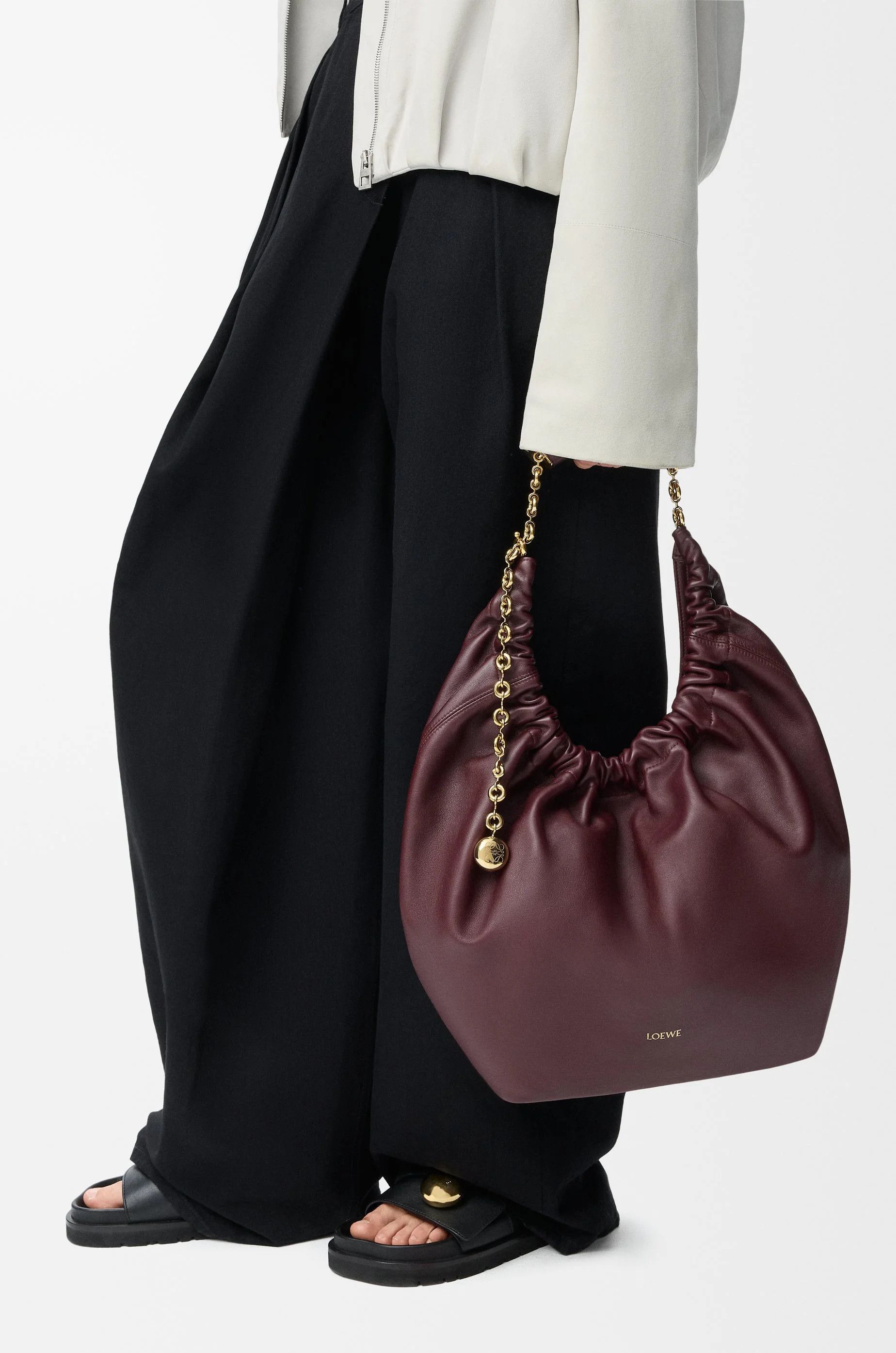 Loewe o1in1g0426 Size: OS / Medium Squeeze Bag in Burgundy Size ONE SIZE - 2 Thumbnail