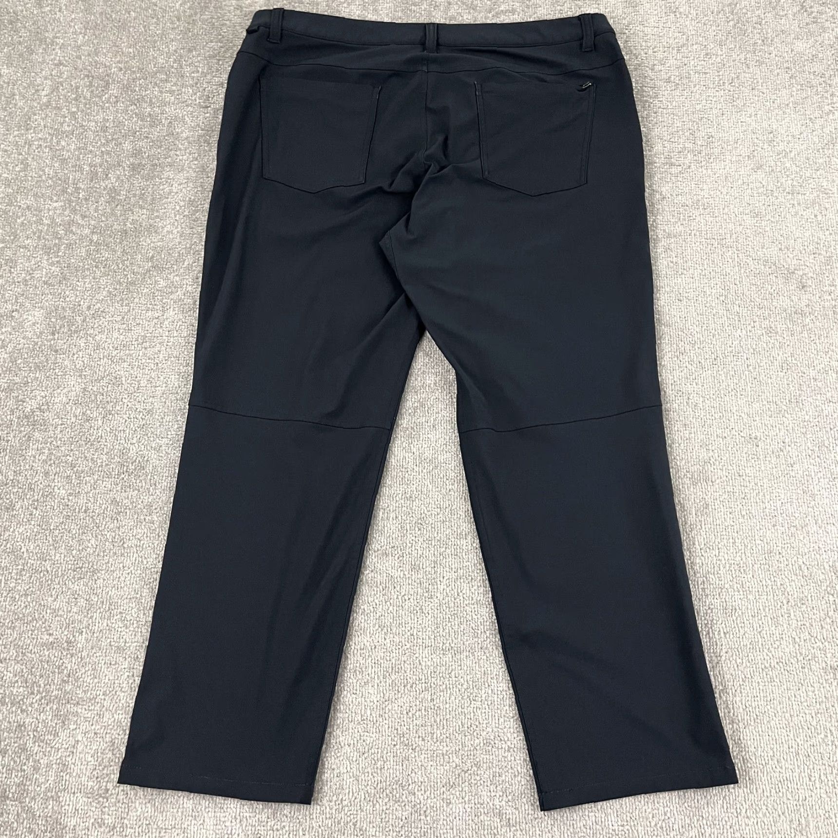 Lululemon Lululemon Pants 36 x 28 Classic Fit Gray Performance Golf Chino Travel Mens Size US 36 / EU 52 - 2 Thumbnail
