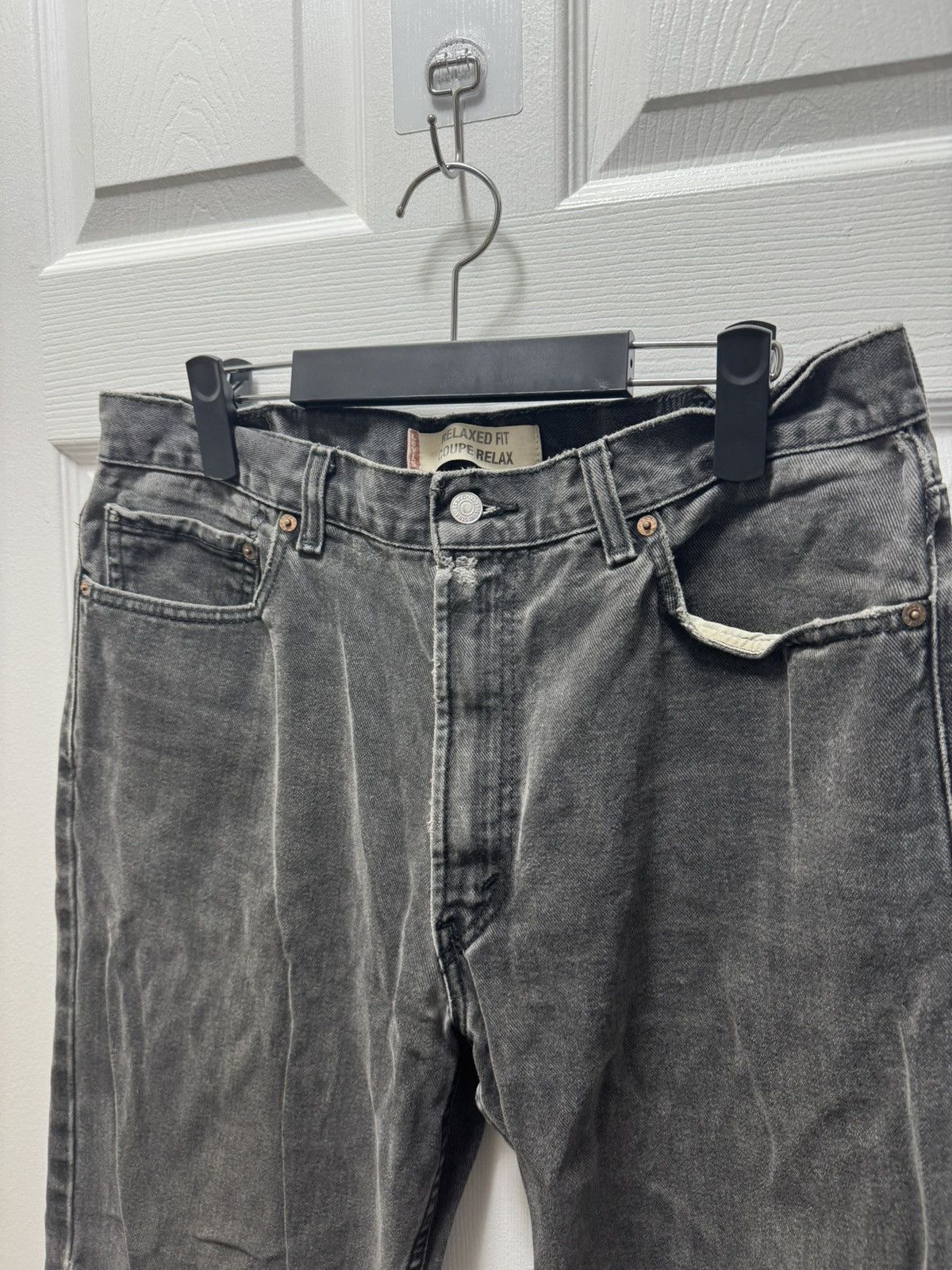 Levi's Vintage Clothing Levi's Levis 550 Relaxed Distressed Grey Ripped Denim Jeans Size US 36 / EU 52 - 4 Thumbnail