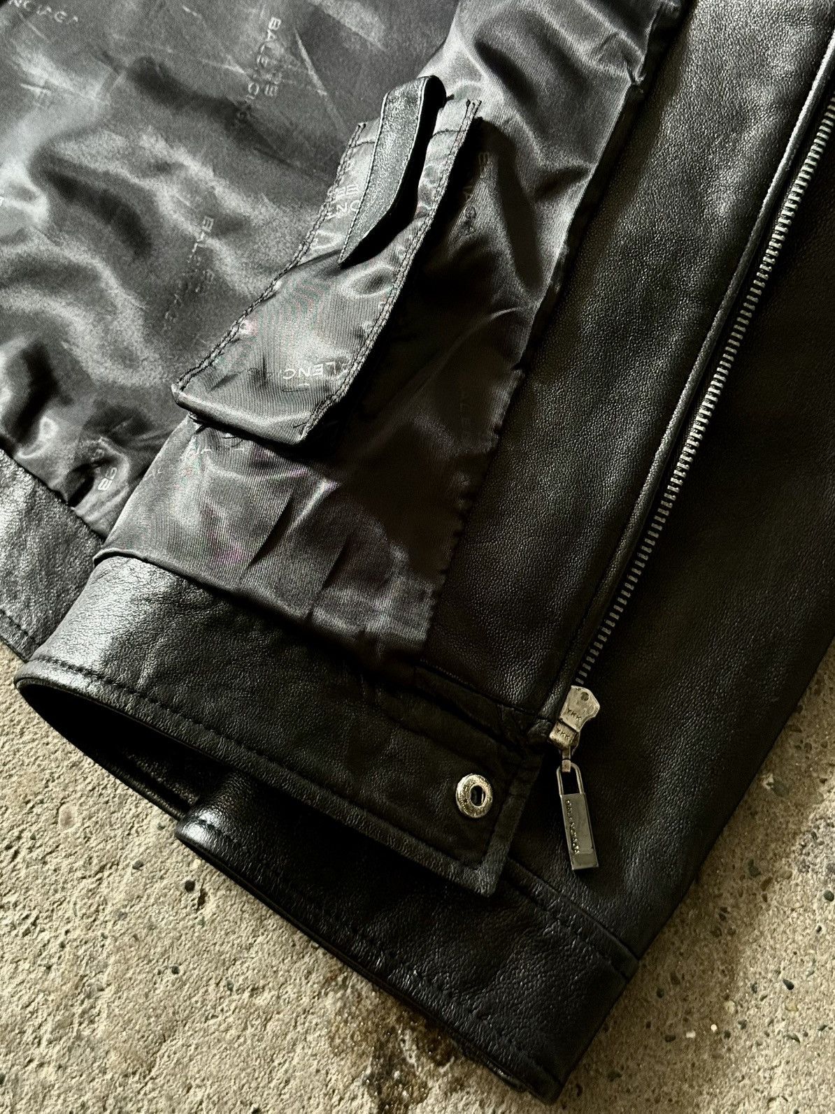 Balenciaga Balenciaga - 1997 - Nicolas Ghesquière - Moto Leather Jacket Size US L / EU 52-54 / 3 - 15 Thumbnail