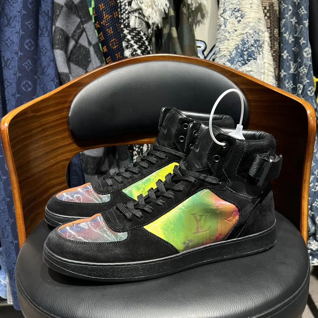 Louis Vuitton LV Rivoli Monogram 9 Black Leather Like New Size US 9 / EU 42 - 1 Thumbnail