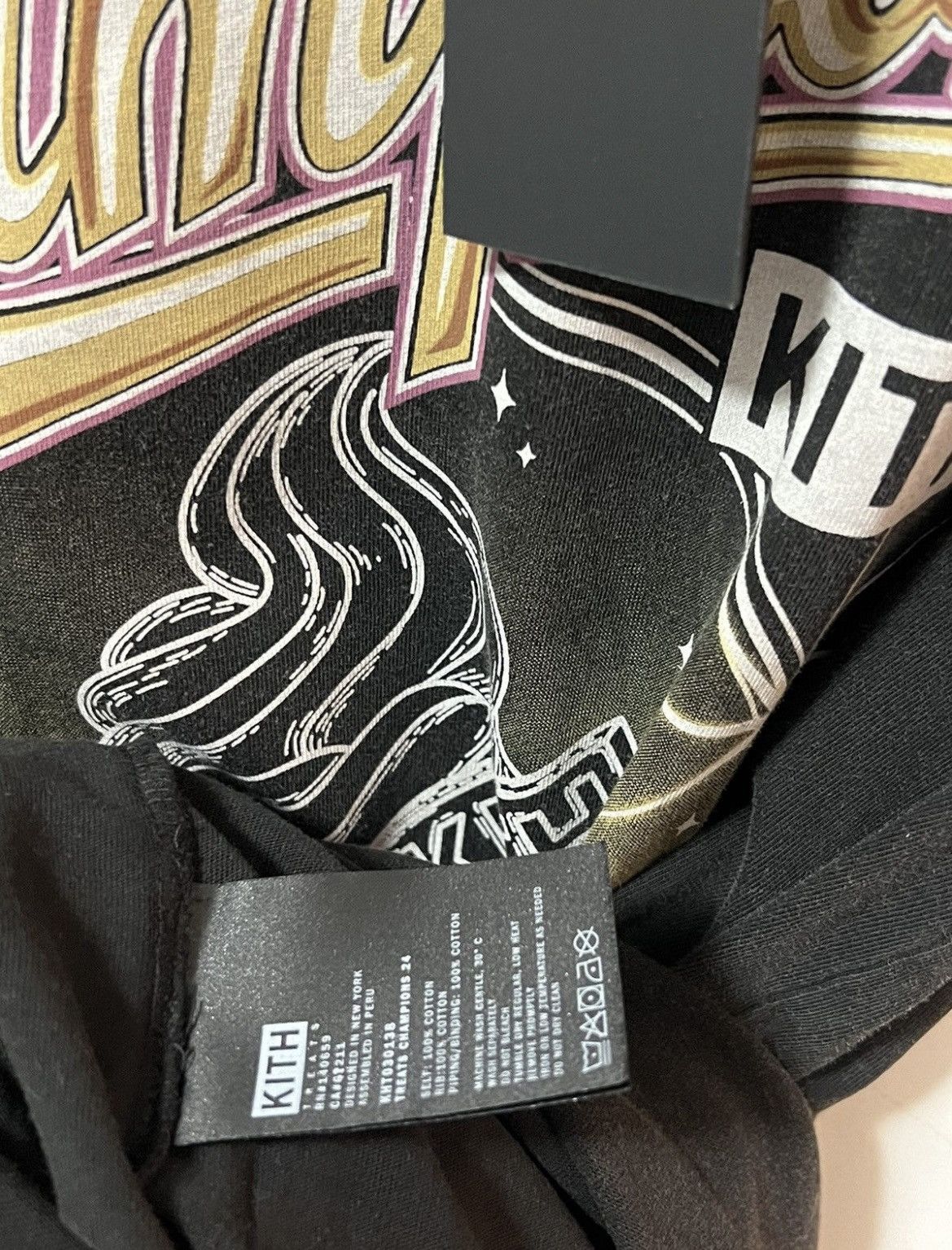 Kith × Vintage Kith Treats Champions With Tags & Bag Size US M / EU 48-50 / 2 - 5 Thumbnail