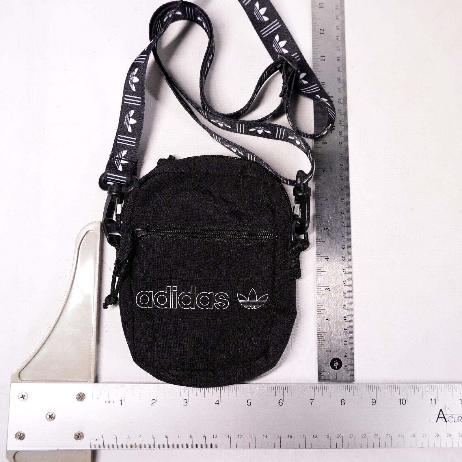 Adidas Adidas Crossbody Carry Shoulder Bag Satchel Handbag Purse Size ONE SIZE - 5 Thumbnail