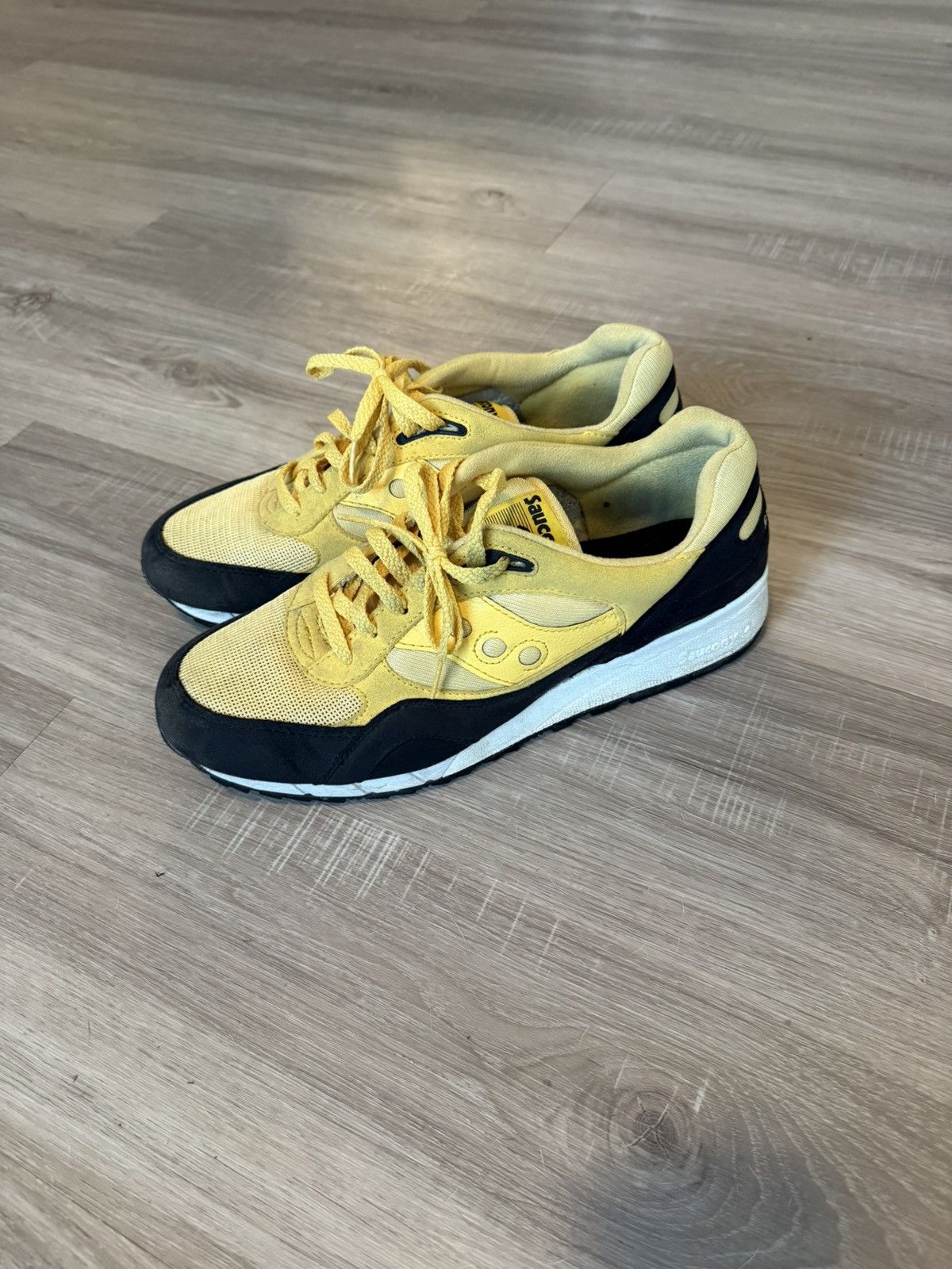 Saucony Saucony Shadow 6000 Beta Pack Yellow Size 11.5 Used Size US 11.5 / EU 44-45 - 2 Thumbnail