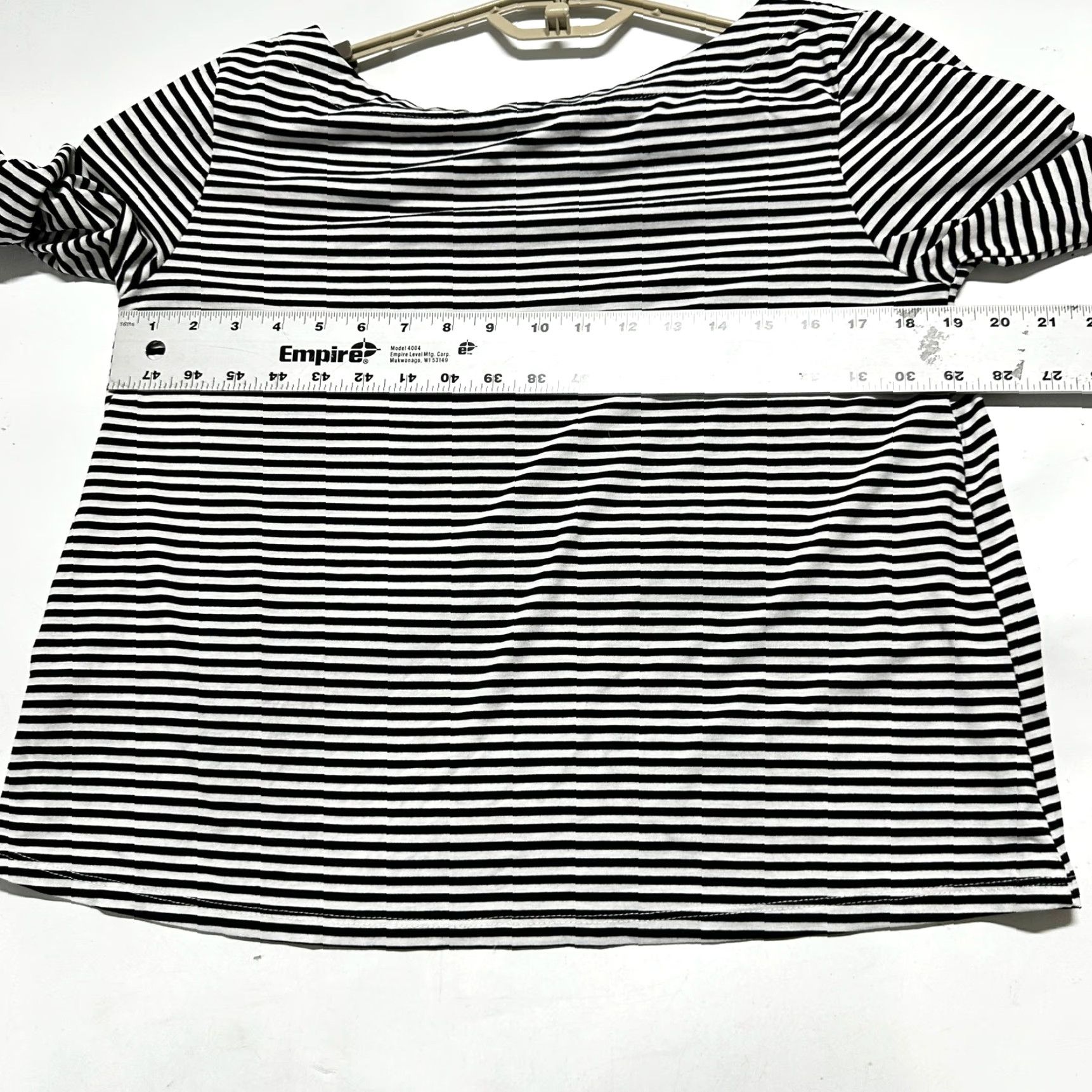 BB Dakota BB Dakota Shirt Women M Black White Striped Bell Sleeve Minimalist Casual Shirt Mens? Size M / US 6-8 / IT 42-44 - 6 Thumbnail