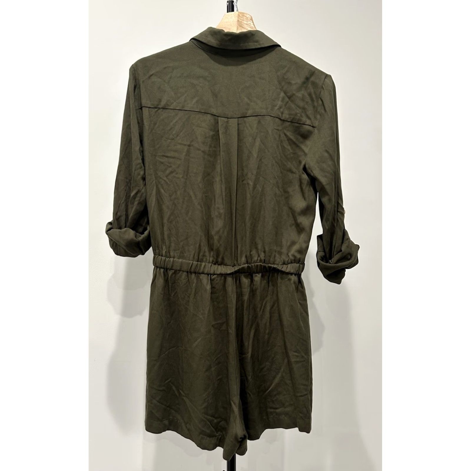 Lulus Women’s Lulus Designer Olive Green Front ButtonUp Long Sleeve Midi Dress S Front ButtonUp Collared Lightweight Casual Travel Fall Spring Womens Size S / US 4 / IT 40 - 2 Thumbnail