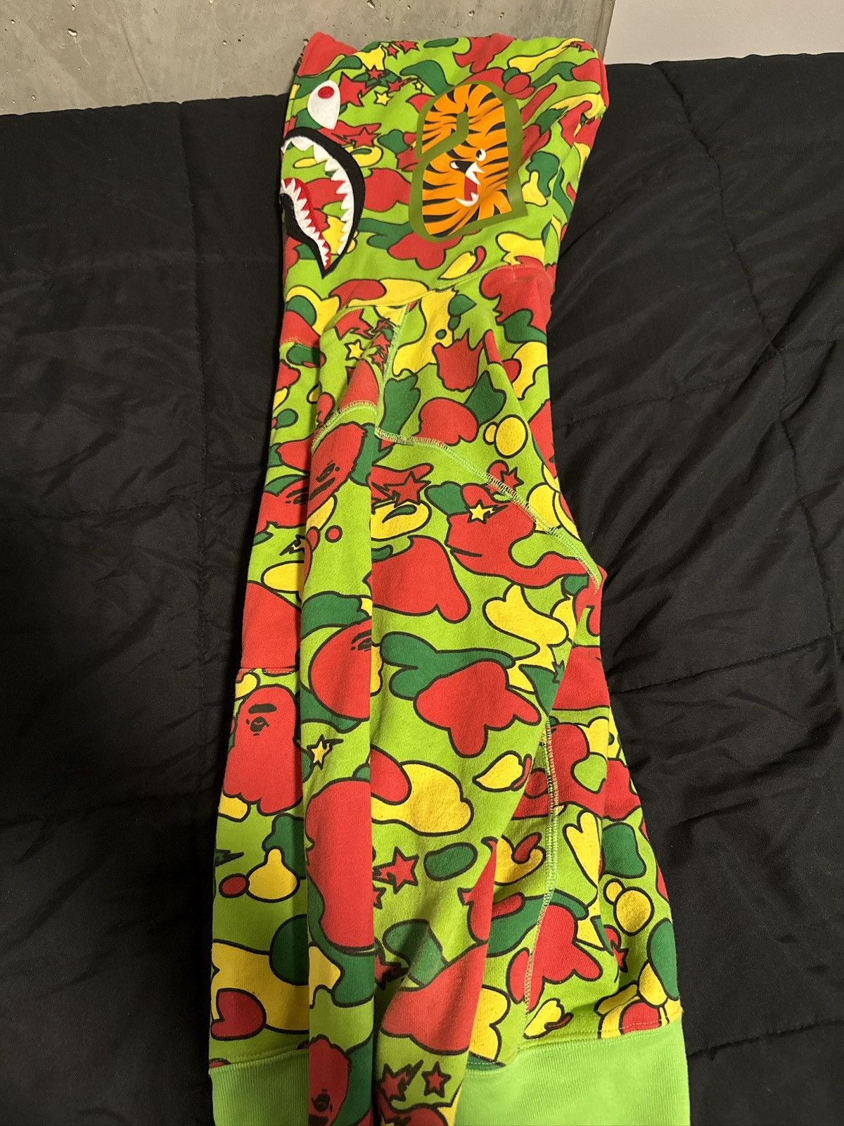 Bape Rare Bape shark zip up Size US S / EU 44-46 / 1 - 4 Thumbnail