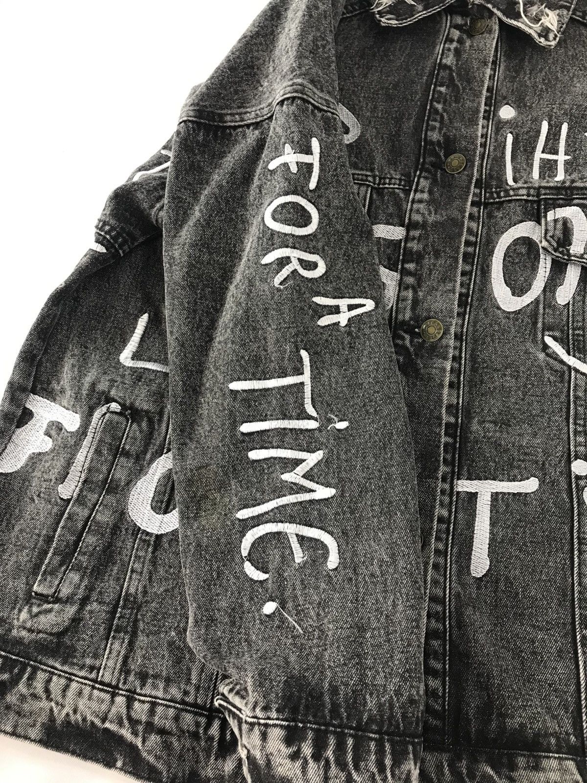 Japanese Brand Black Denim Jacket Trucker Street Art Style Printed Size US XL / EU 56 / 4 - 4 Thumbnail