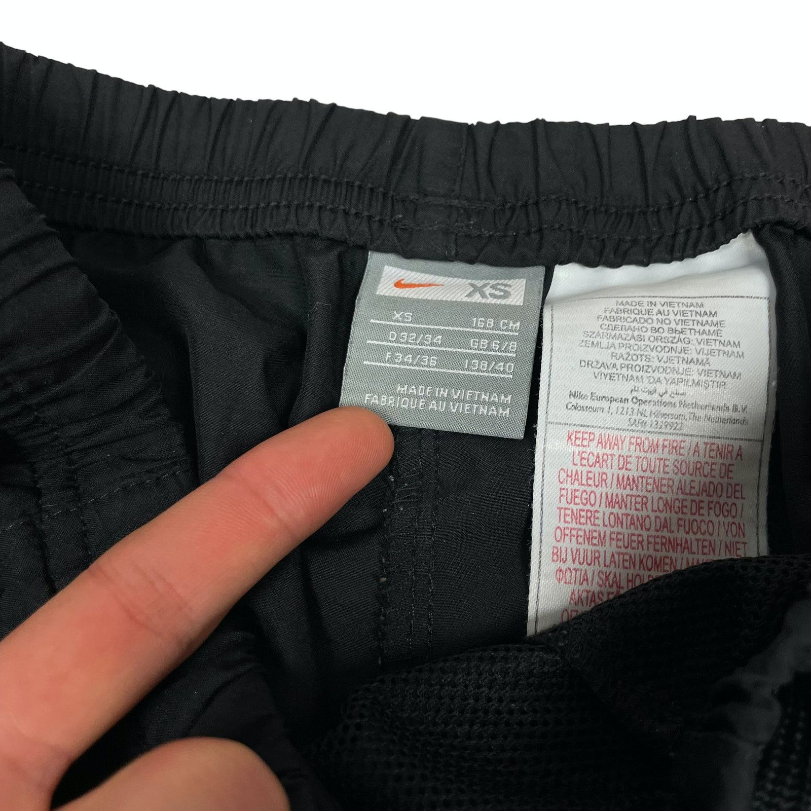 Nike × Vintage Nike Women's Black Logo Drawstring Ankle Zip Pants XS Size 30" / US 8 / IT 44 - 11 Thumbnail