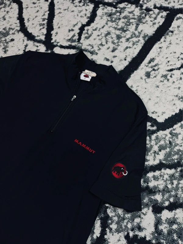 Mammut Mammut black cycling sports jersey with S logo Size US S / EU 44-46 / 1 - 3 Thumbnail