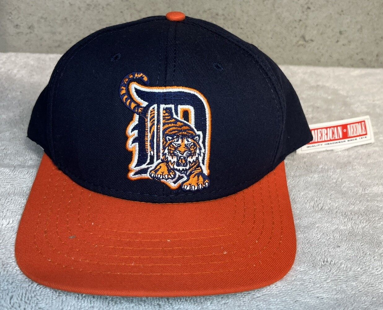 MLB Vintage NWT Detroit Tigers Black Snapback Hat MLB Retro Logo Size ONE SIZE - 1 Thumbnail