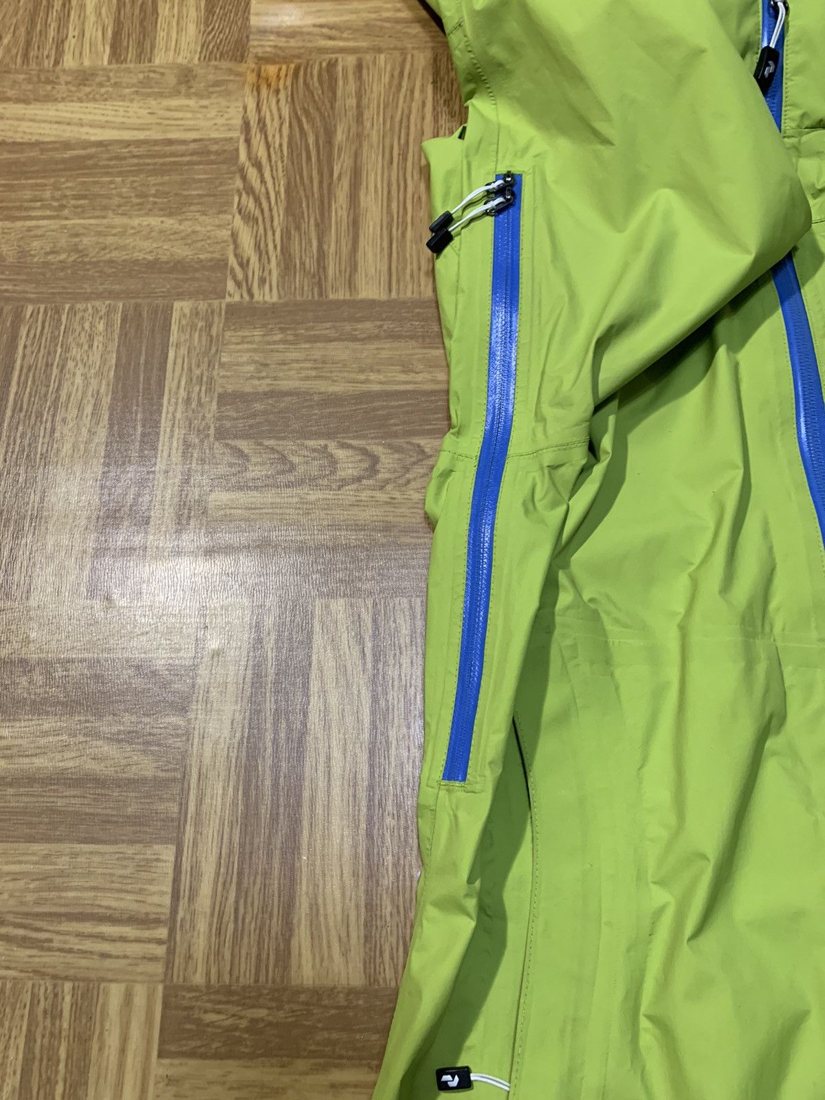 Peak Performance Peak performance gore Tex women jacket Size L / US 10 / IT 46 - 24 Thumbnail