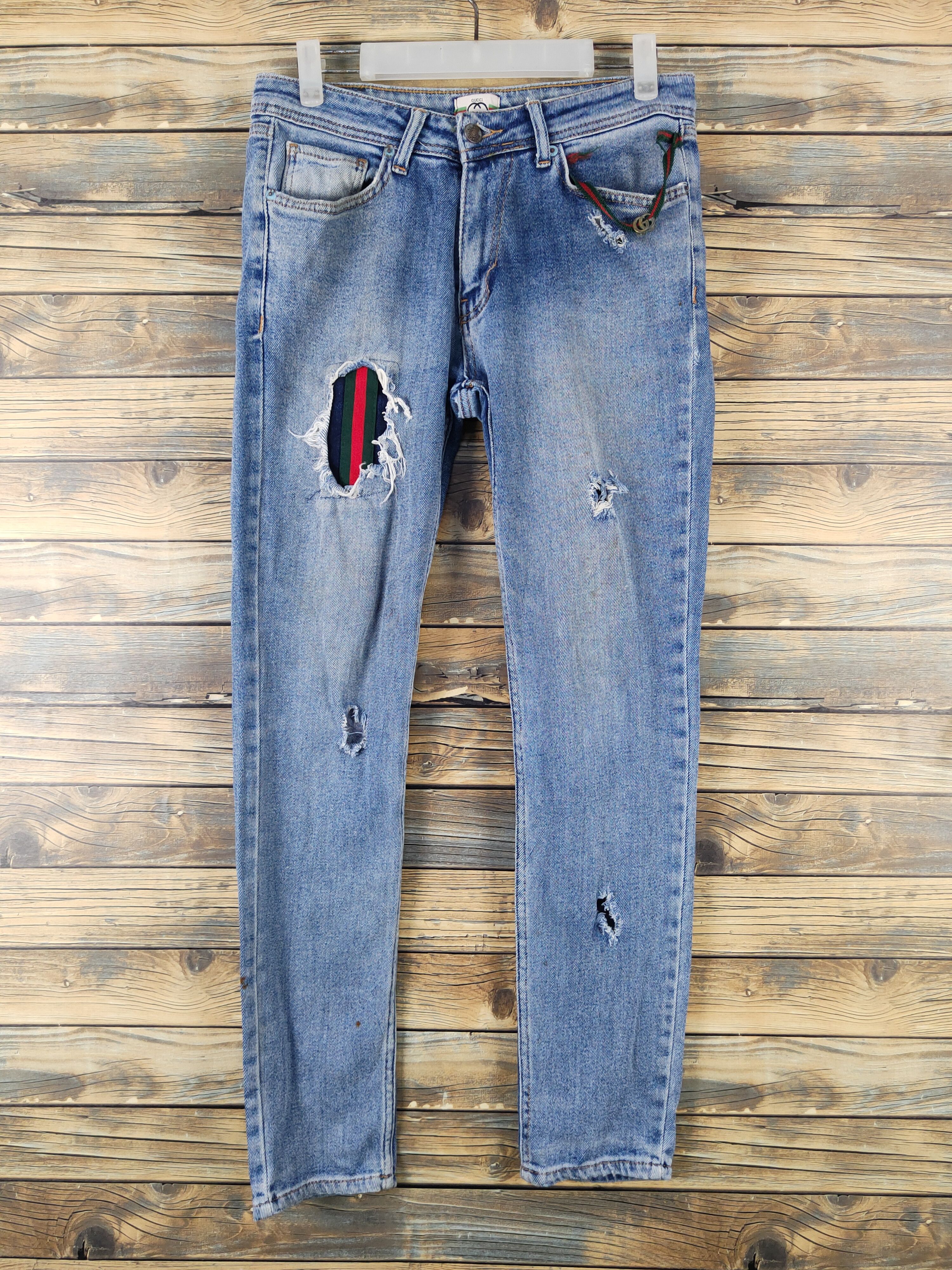 Vintage vintage Blue Distressed Ripped Jeans #W2067 Size 28" / US 6 / IT 42 - 1 Thumbnail