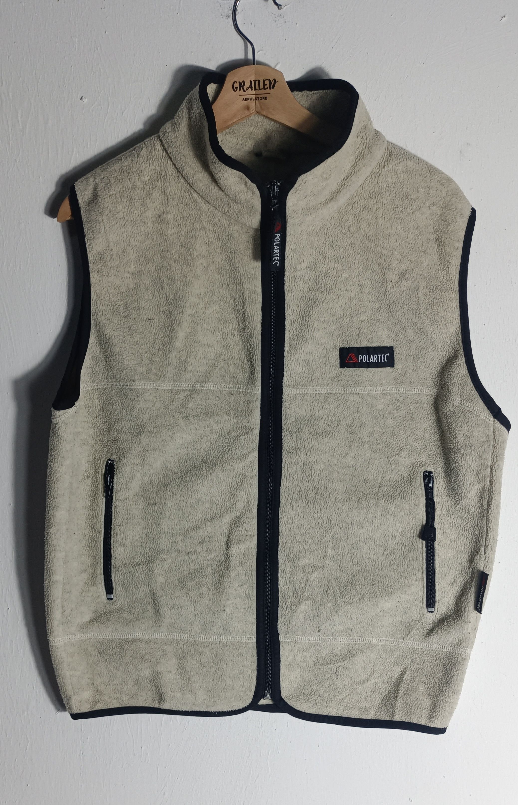 Polartec Polartec Black Butterfly Sherpa Fleece Vest Size US M / EU 48-50 / 2 - 1 Thumbnail