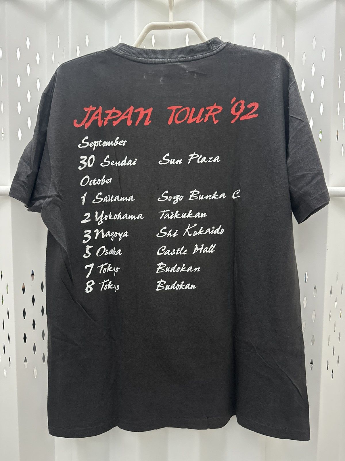 Other Vintage 1992 Skid Row Japan Tour Band Tshirt Size US L / EU 52-54 / 3 - 2 Thumbnail