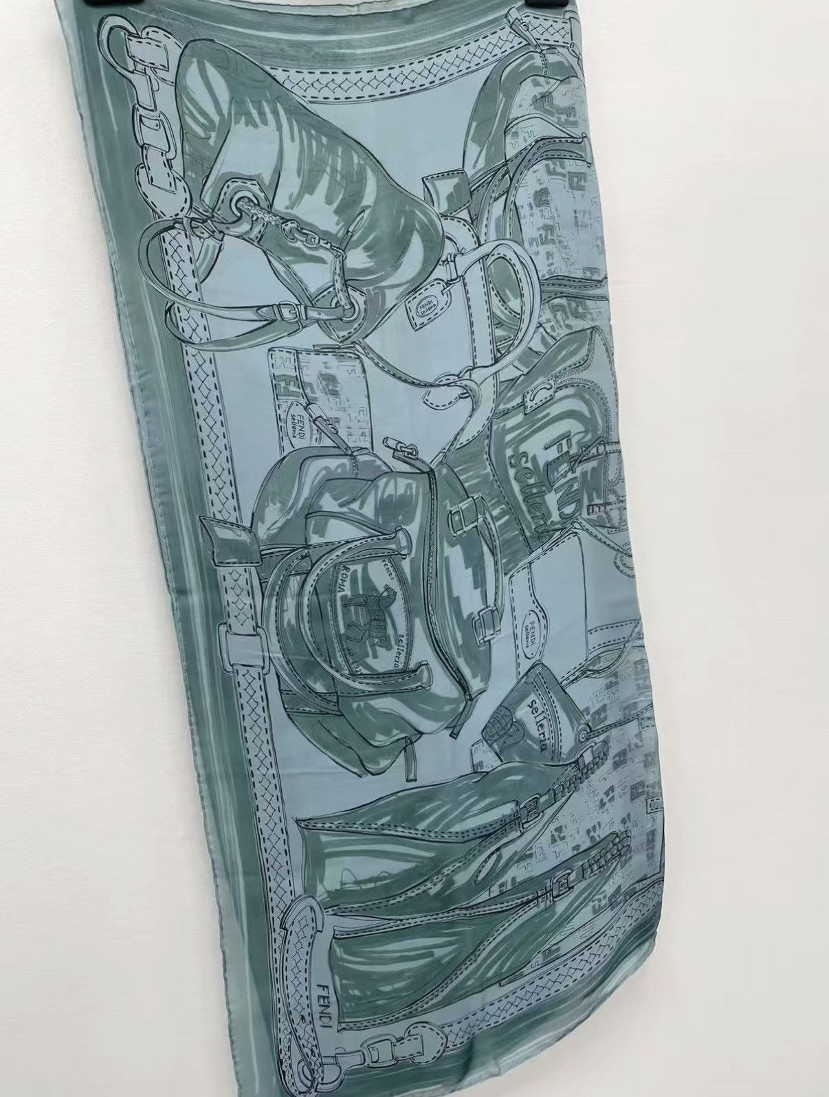 Fendi FENDI Mulberry Silk Scarf J30 Size ONE SIZE - 3 Thumbnail