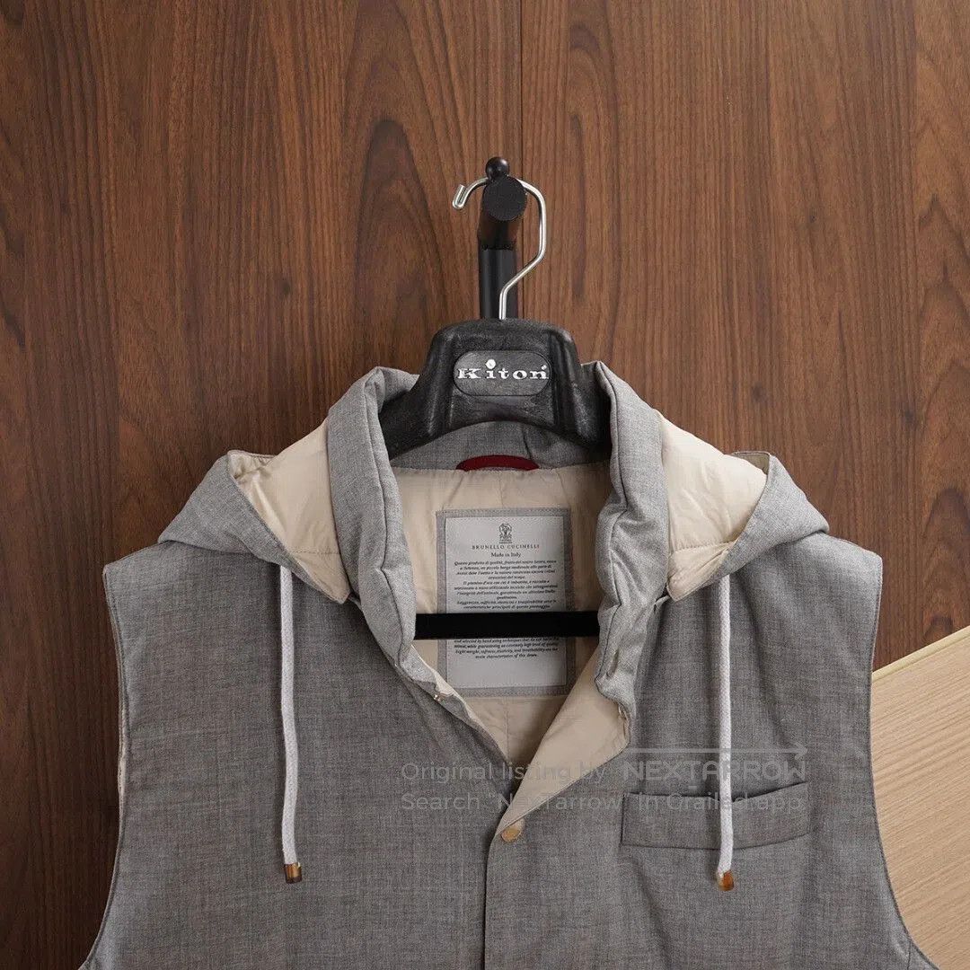 Brunello Cucinelli Brunello Cucinelli Down Vest with Hood. Size US M / EU 48-50 / 2 - 4 Thumbnail