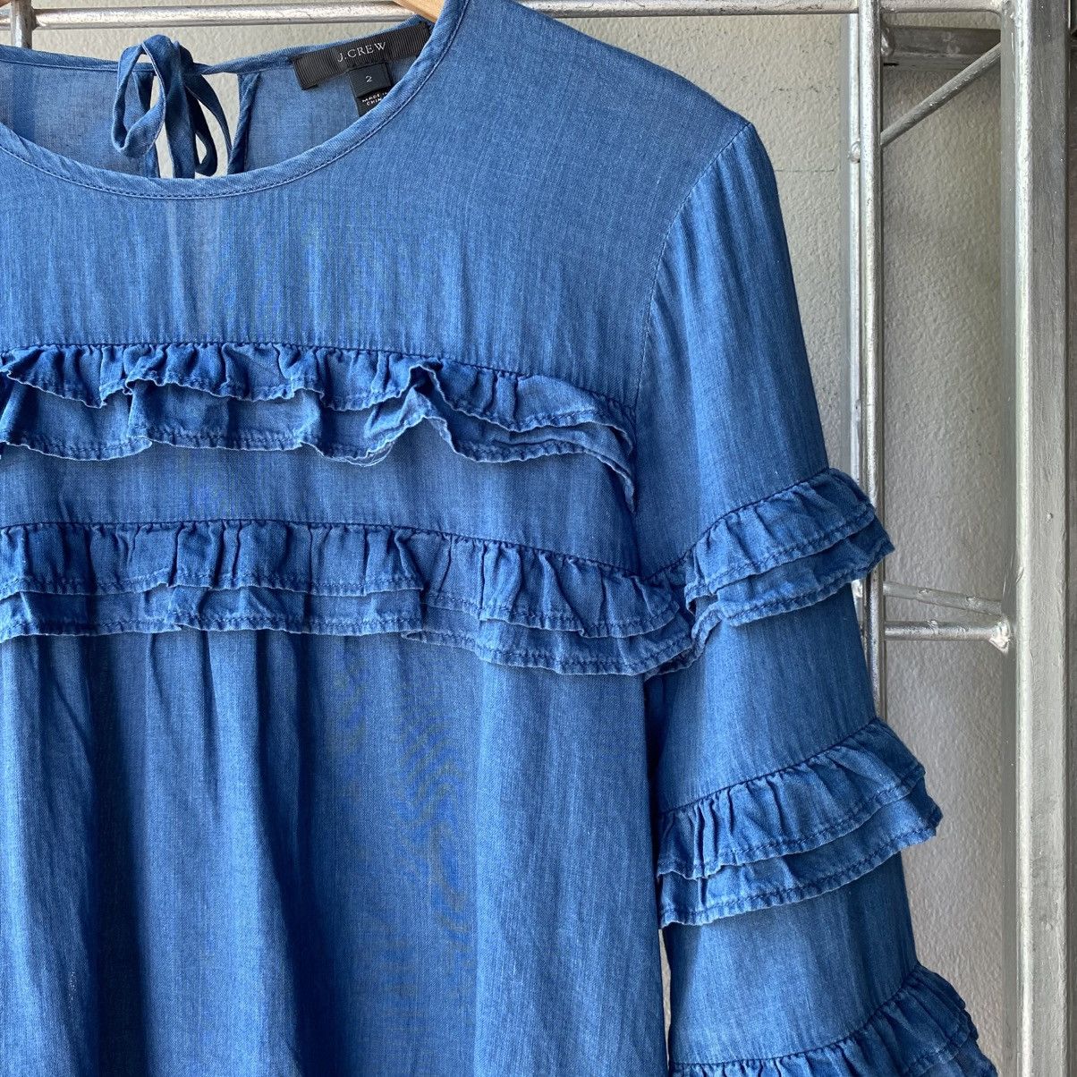 J.Crew J.CREW Blue Ruffled Long-Sleeve Blouse Size XS / US 0-2 / IT 36-38 - 21 Thumbnail