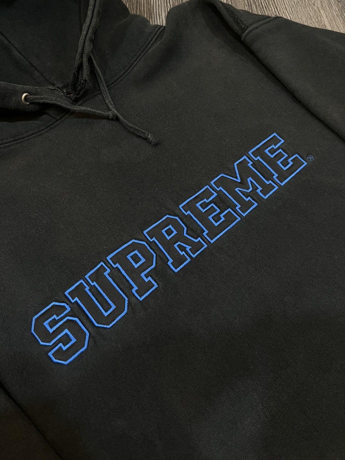 Supreme Supreme Collegiate 00’s Size US L / EU 52-54 / 3 - 3 Thumbnail