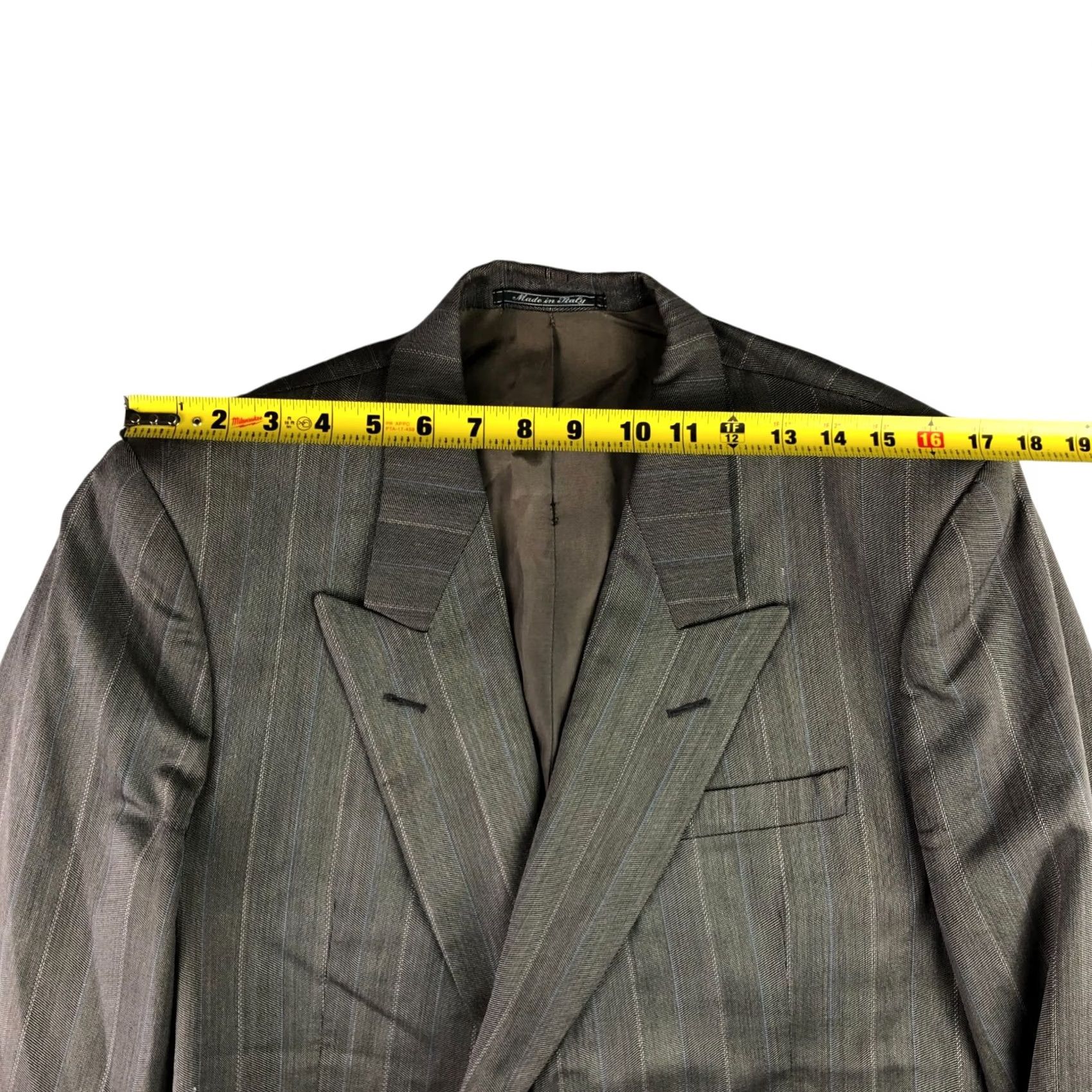 Lubiam VTG Lubiam Men's Double-Breasted Blazer/Jacket Herringbone Stripe Italy 40R Gray Silk Wool Blazer Coat Mens Modern Vintage Design Published: 40R Size 40R - 6 Thumbnail