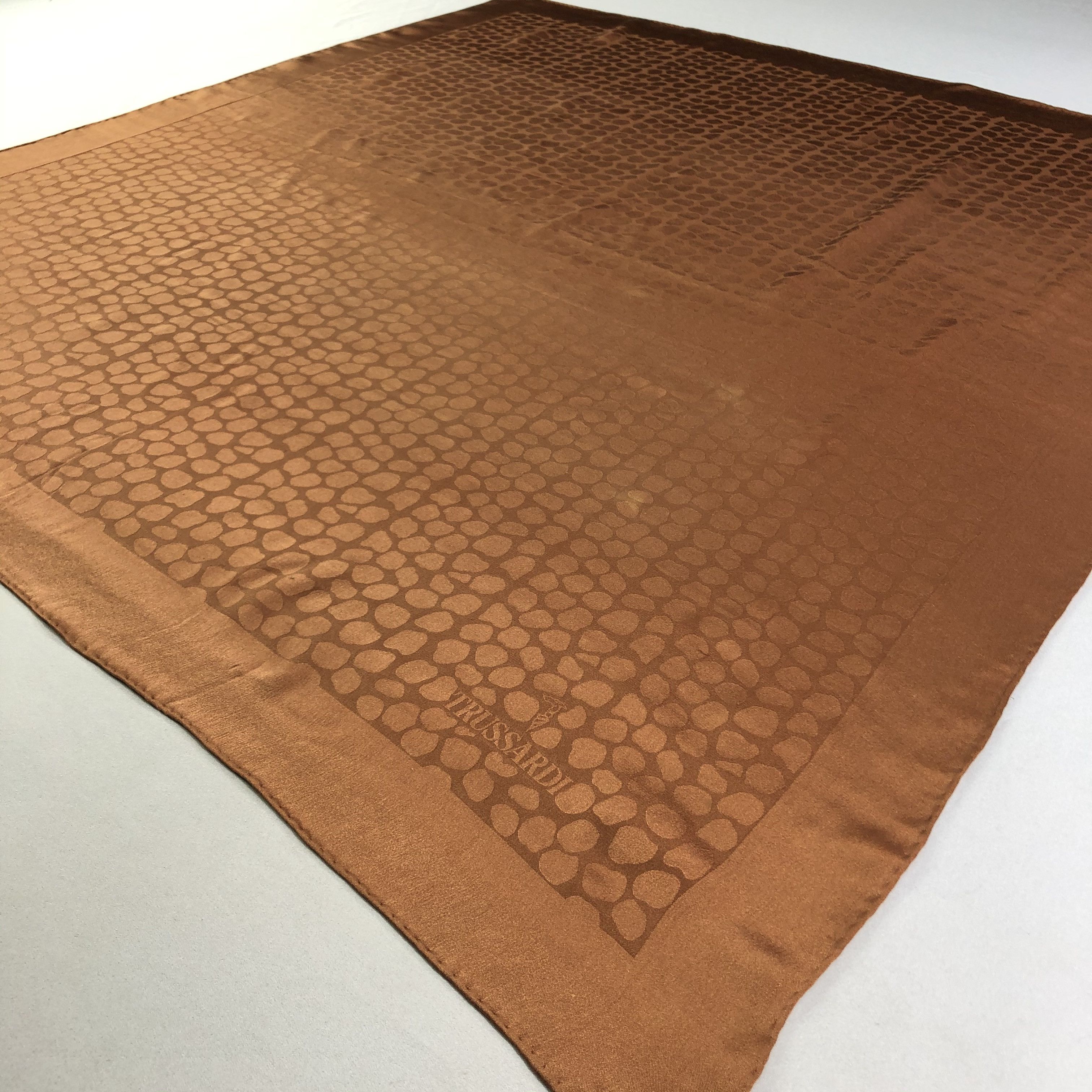 Trussardi × Vintage Vintage Trussardi Silk Scarf Size ONE SIZE - 3 Thumbnail